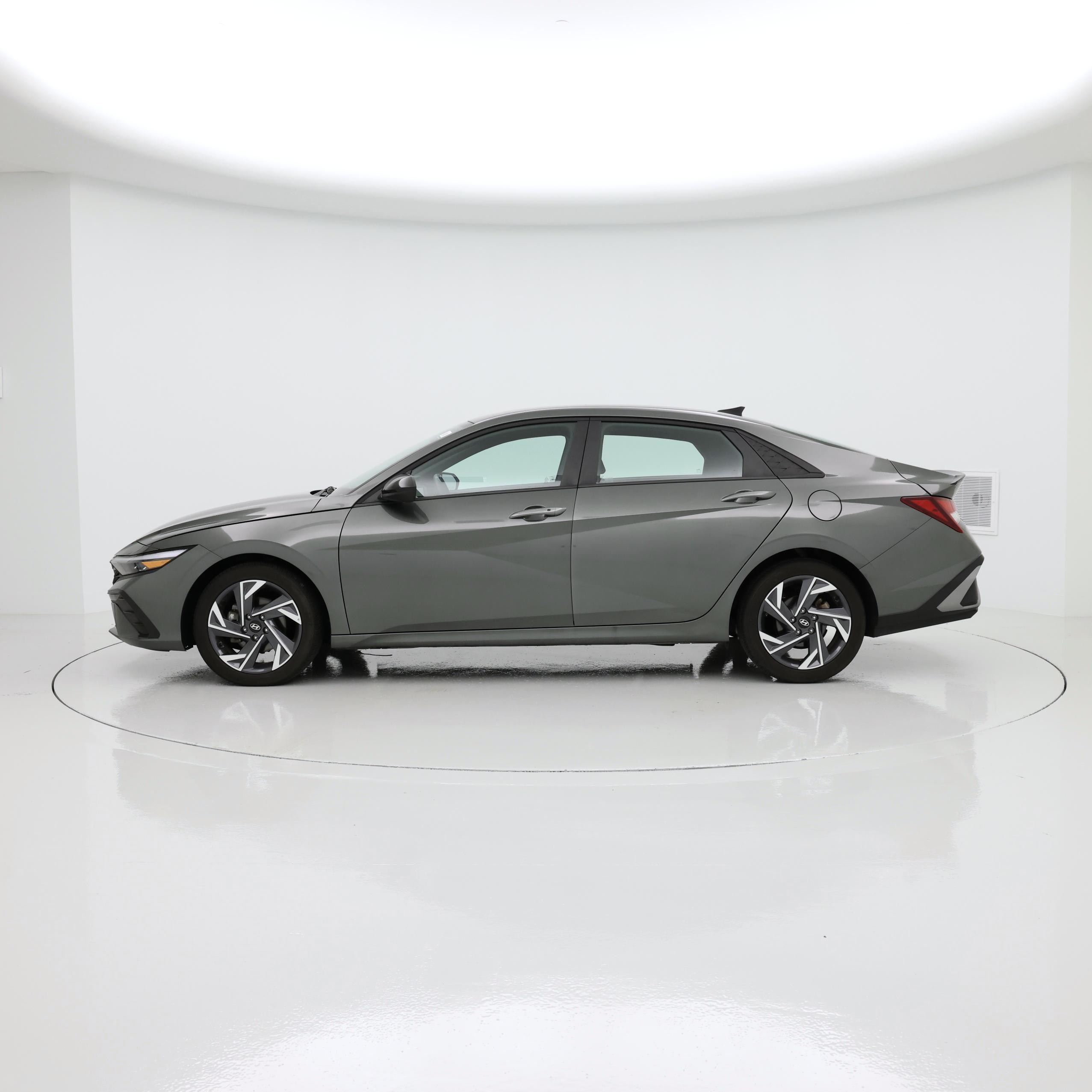 Thumbnail: 2025 Hyundai Elantra - 3