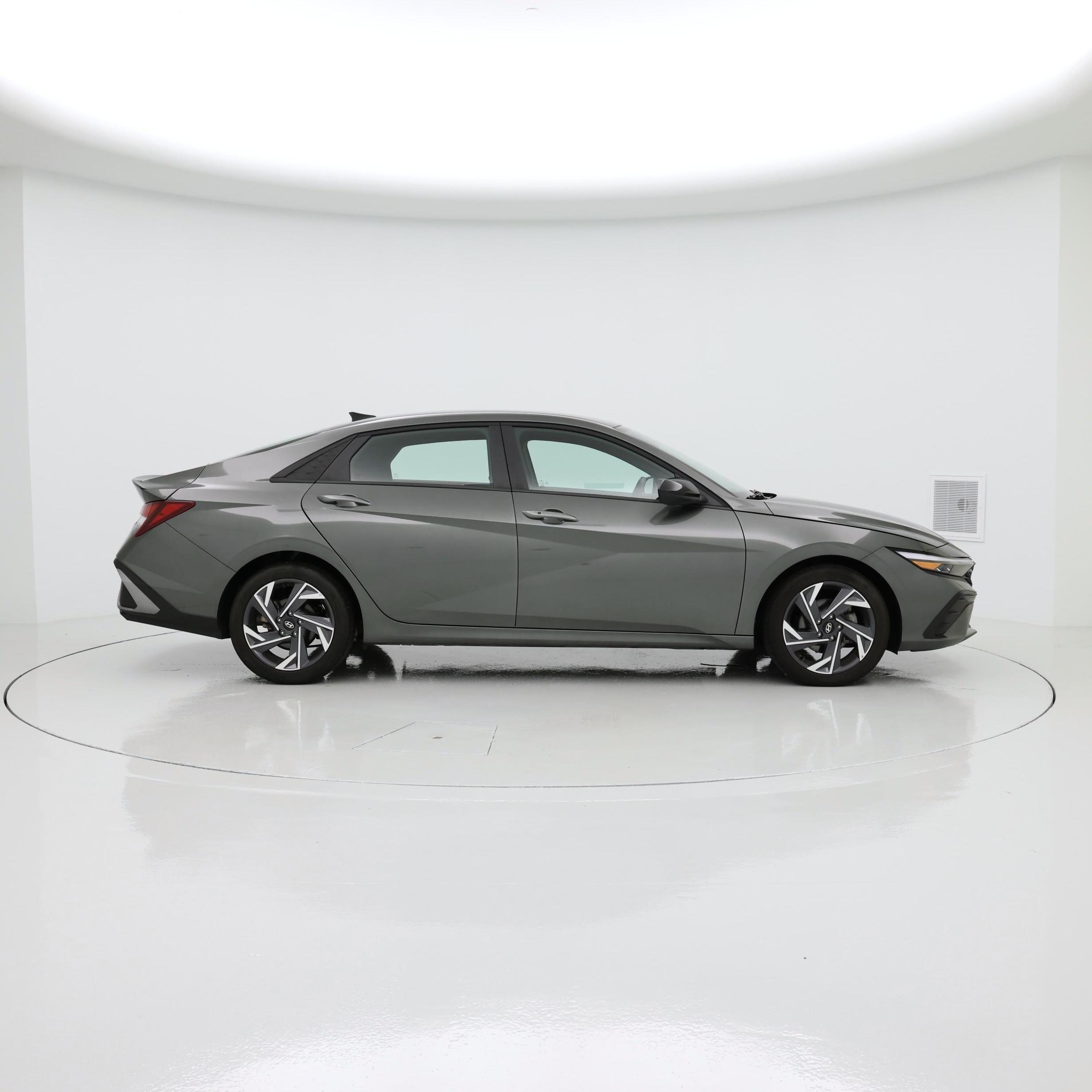 Thumbnail: 2025 Hyundai Elantra - 7