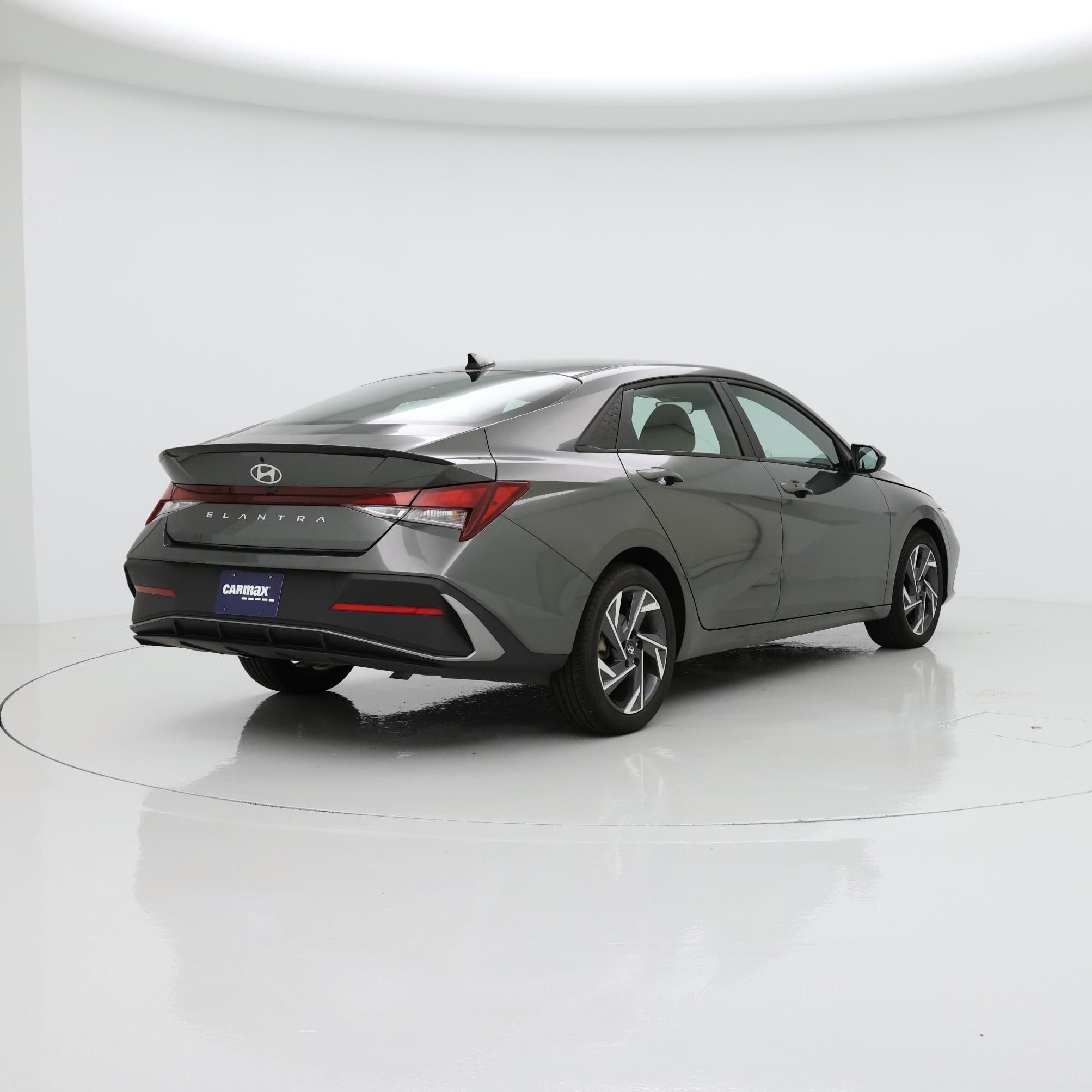 Thumbnail: 2025 Hyundai Elantra - 8