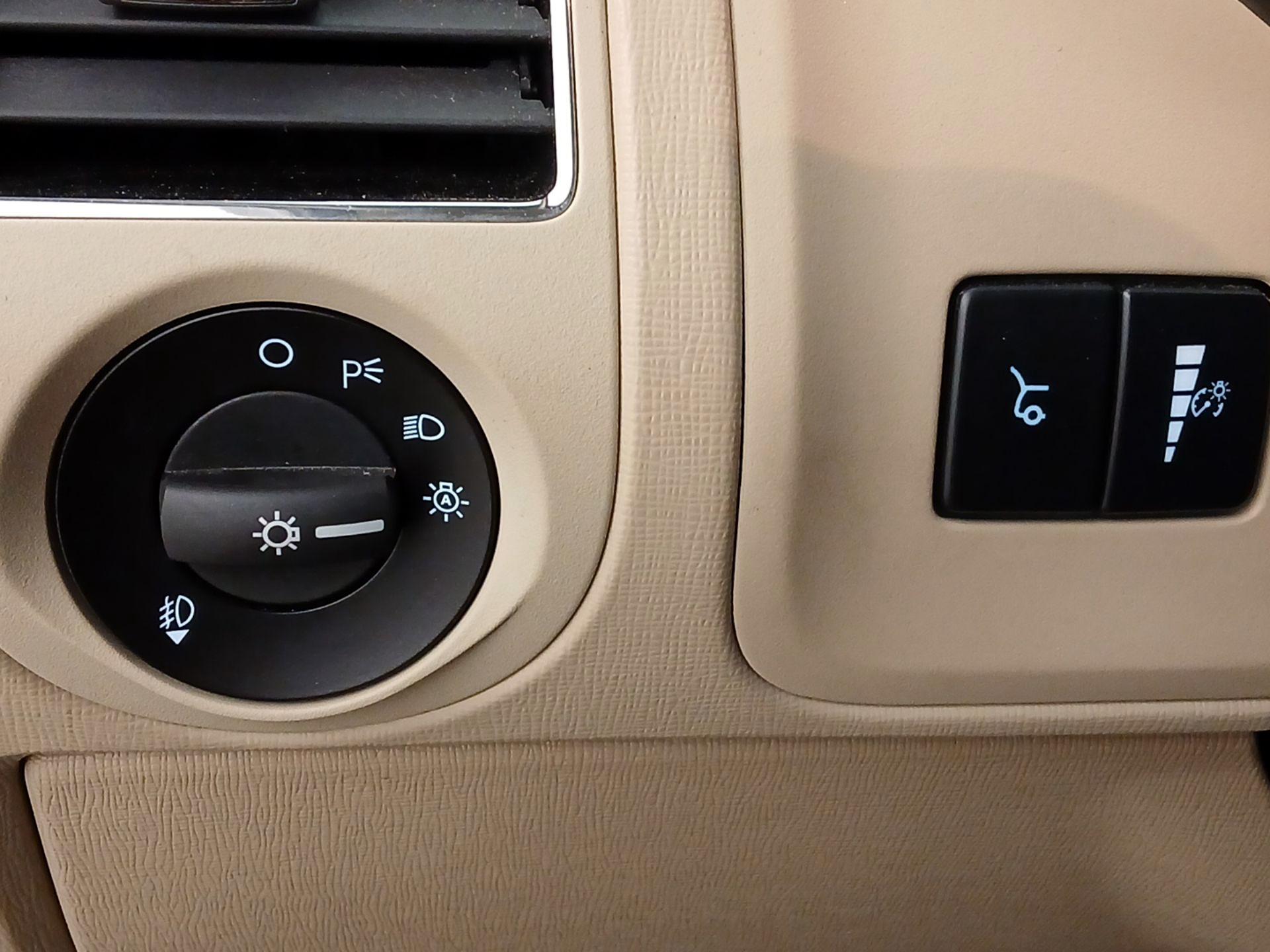 Thumbnail: 2019 Ford Flex - 13
