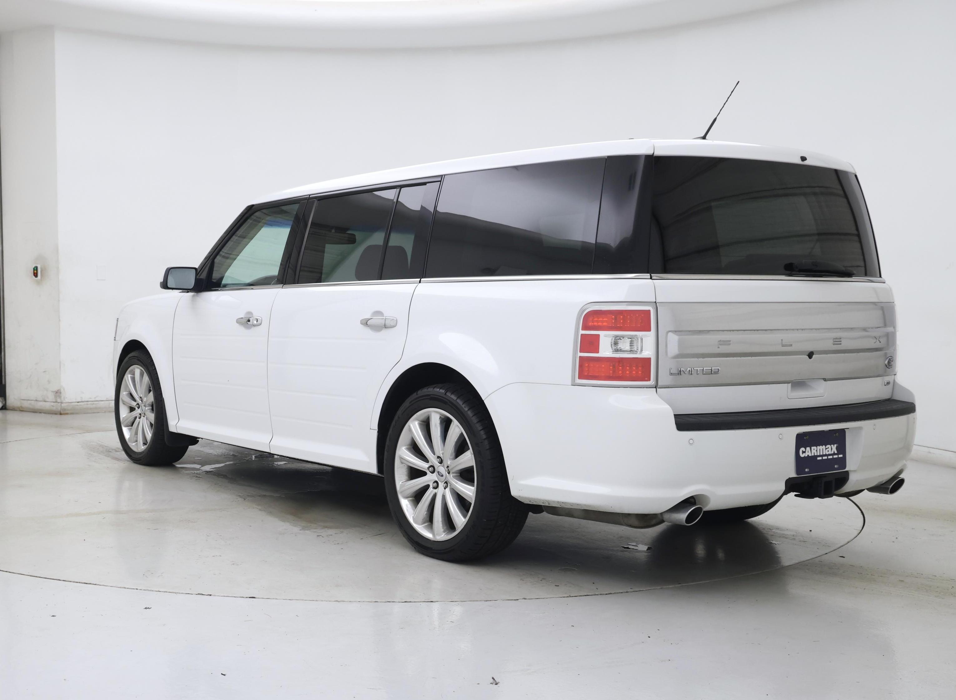 Thumbnail: 2019 Ford Flex - 2