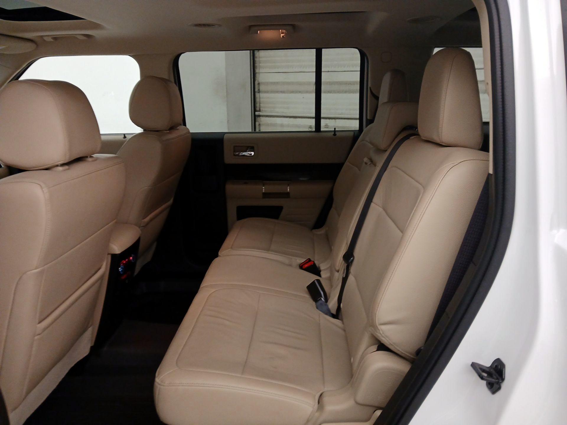 Thumbnail: 2019 Ford Flex - 20