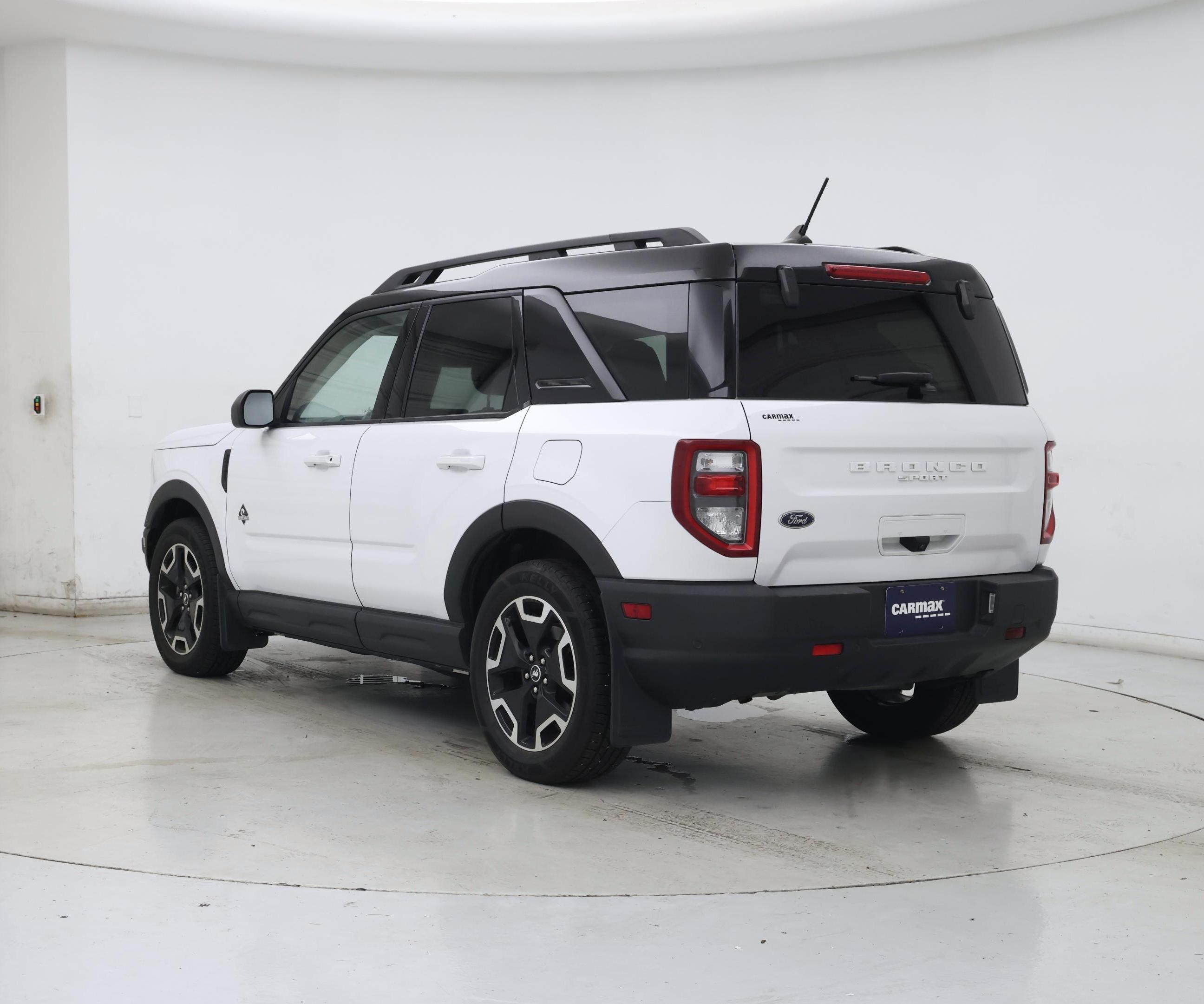 Thumbnail: 2022 Ford Bronco Sport - 2