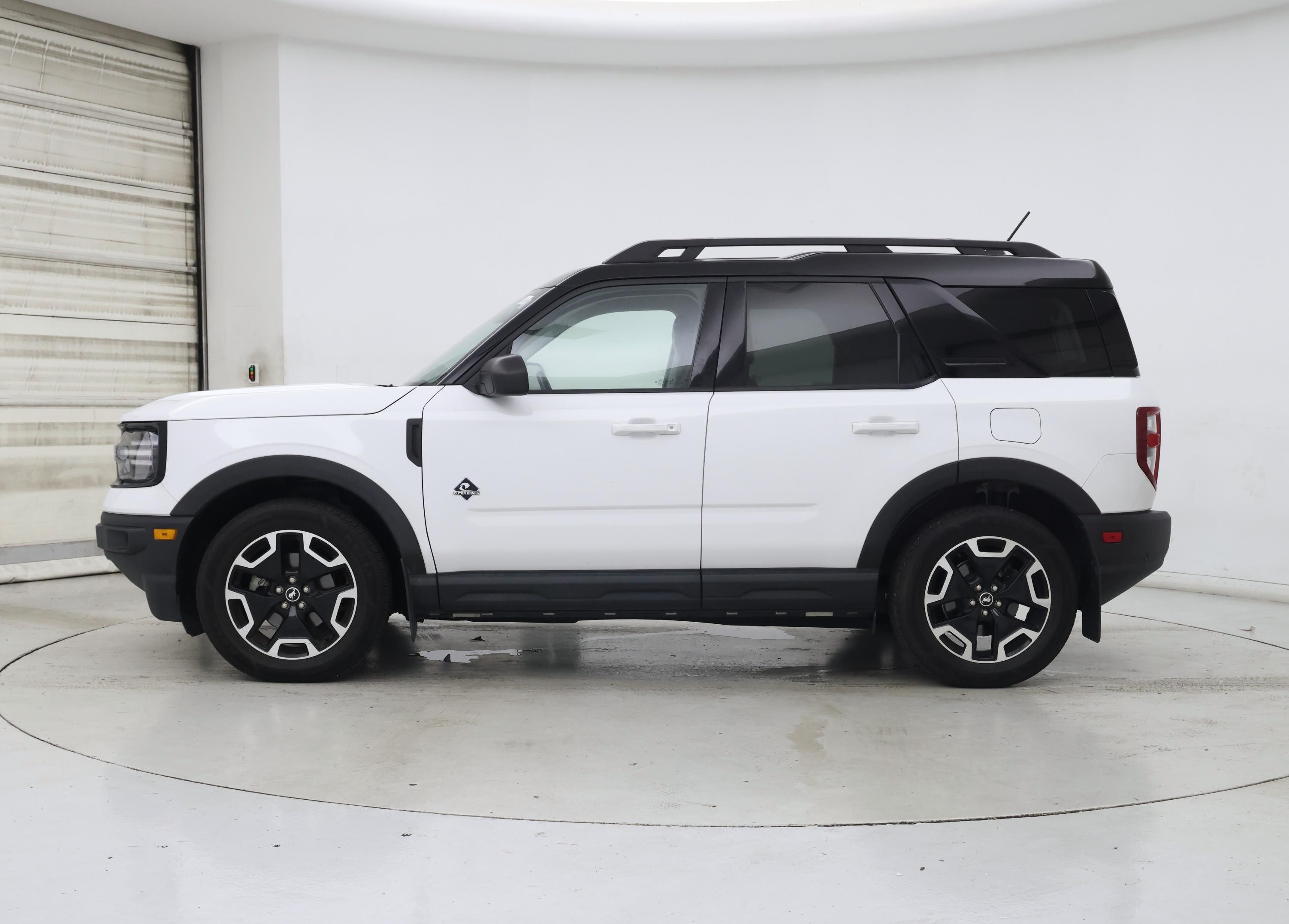 Thumbnail: 2022 Ford Bronco Sport - 3