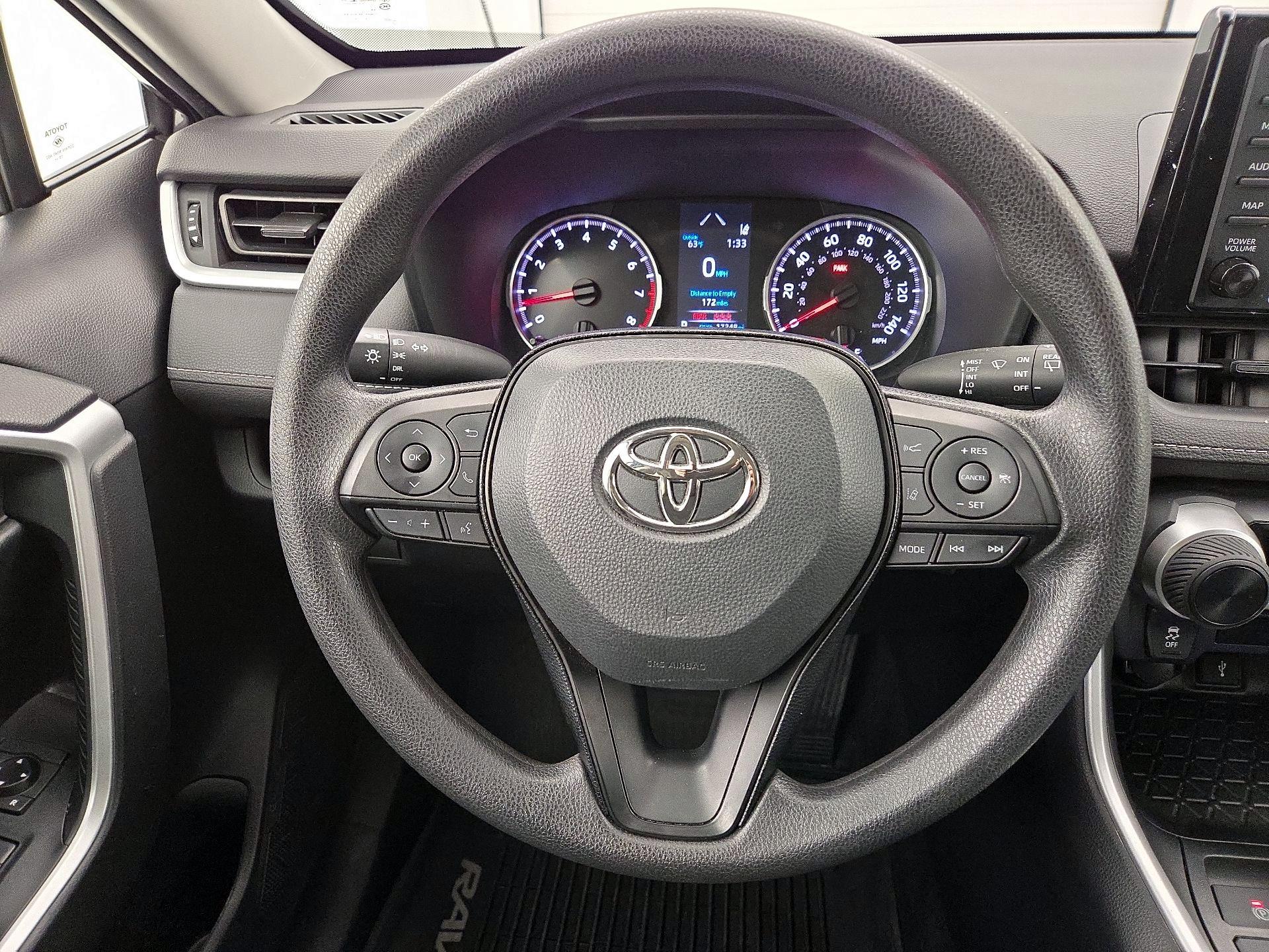 Thumbnail: 2020 Toyota RAV4 - 10
