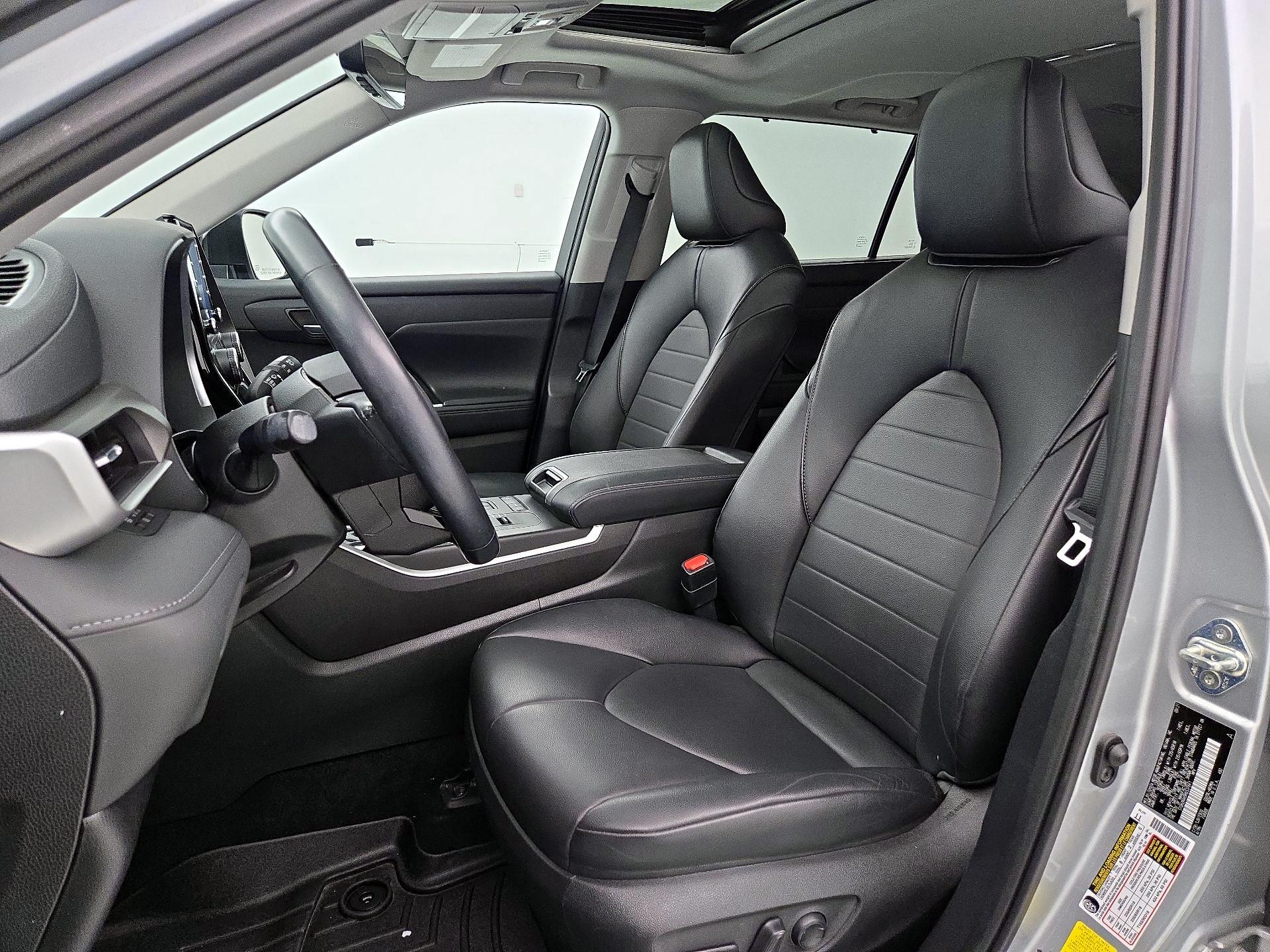 Thumbnail: 2021 Toyota Highlander - 11