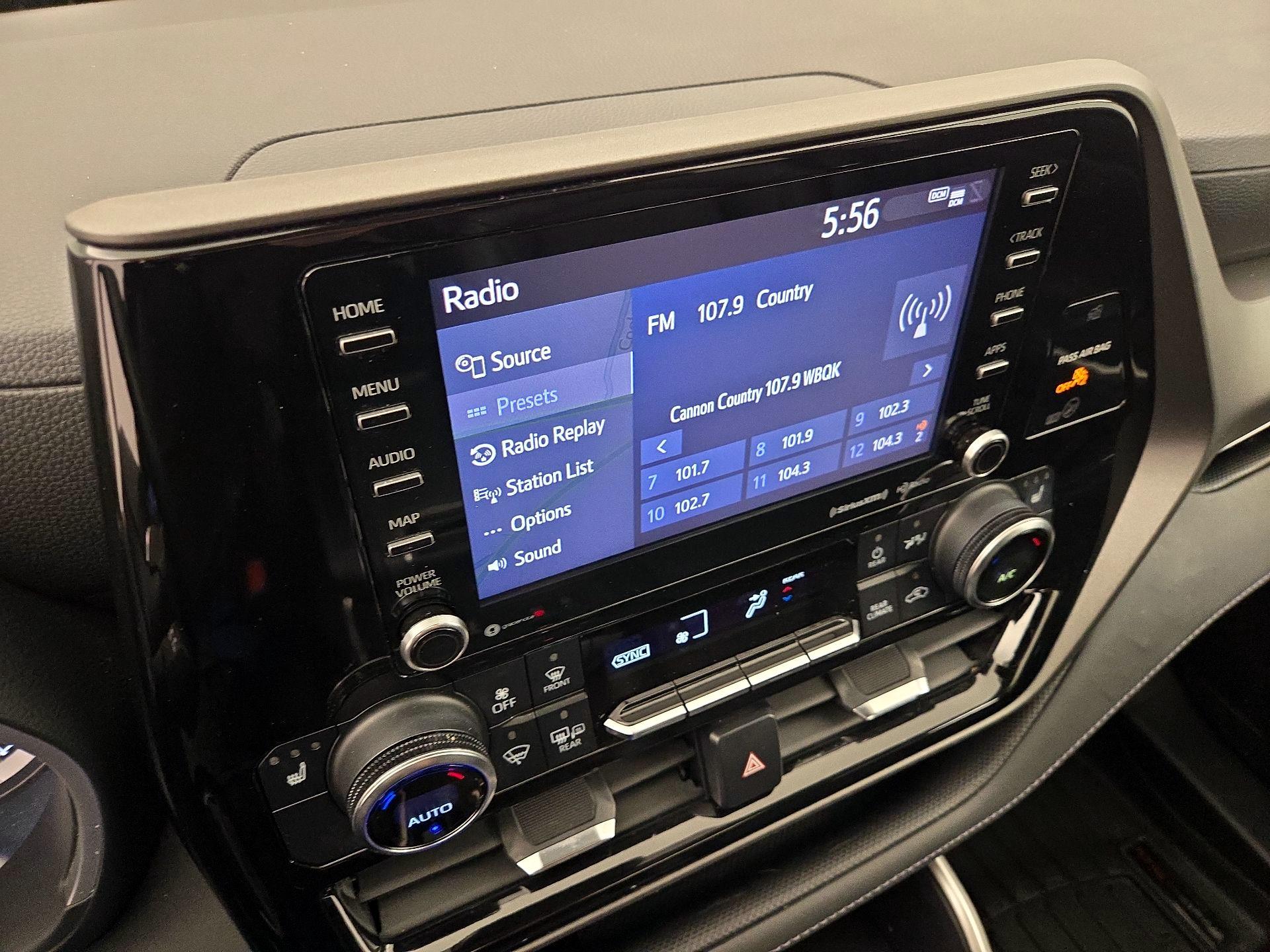 Thumbnail: 2021 Toyota Highlander - 16