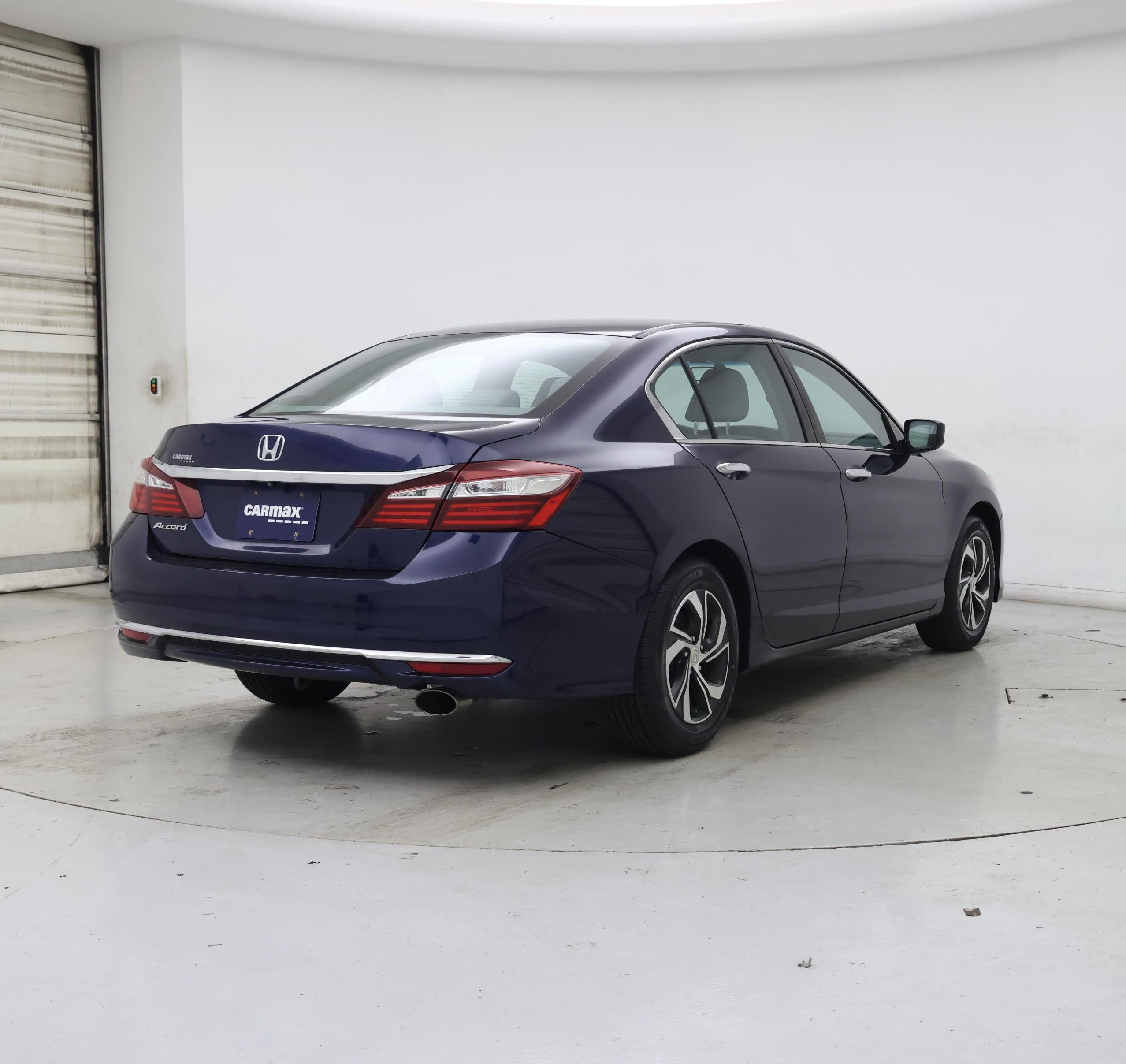 Thumbnail: 2016 Honda Accord - 8