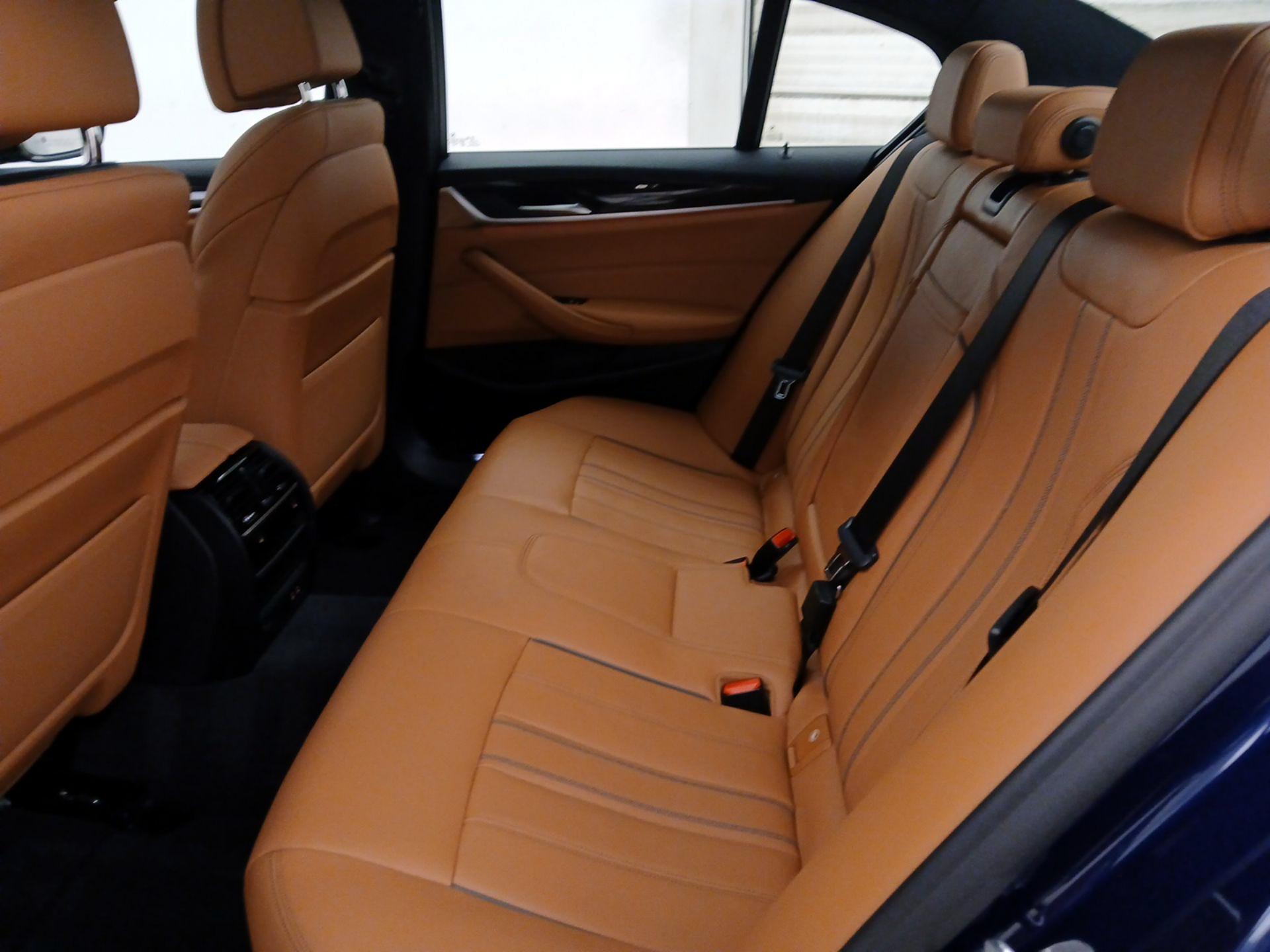 Thumbnail: 2020 BMW 5 Series - 20