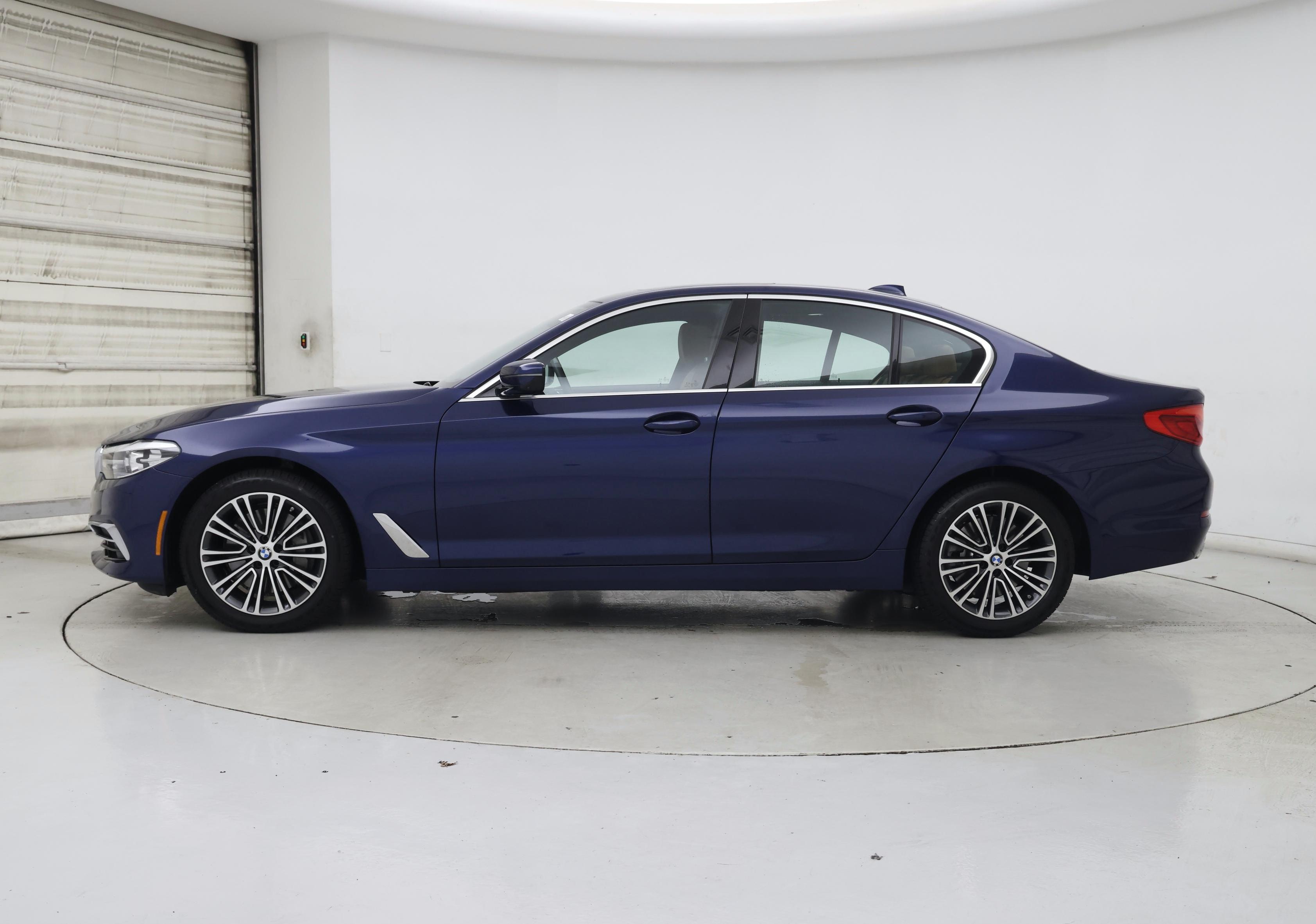 Thumbnail: 2020 BMW 5 Series - 3