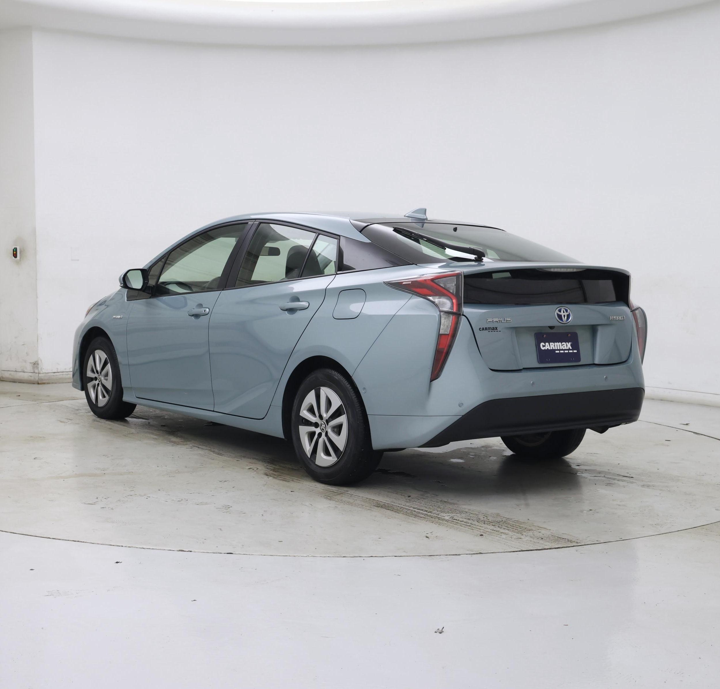 Thumbnail: 2018 Toyota Prius - 2