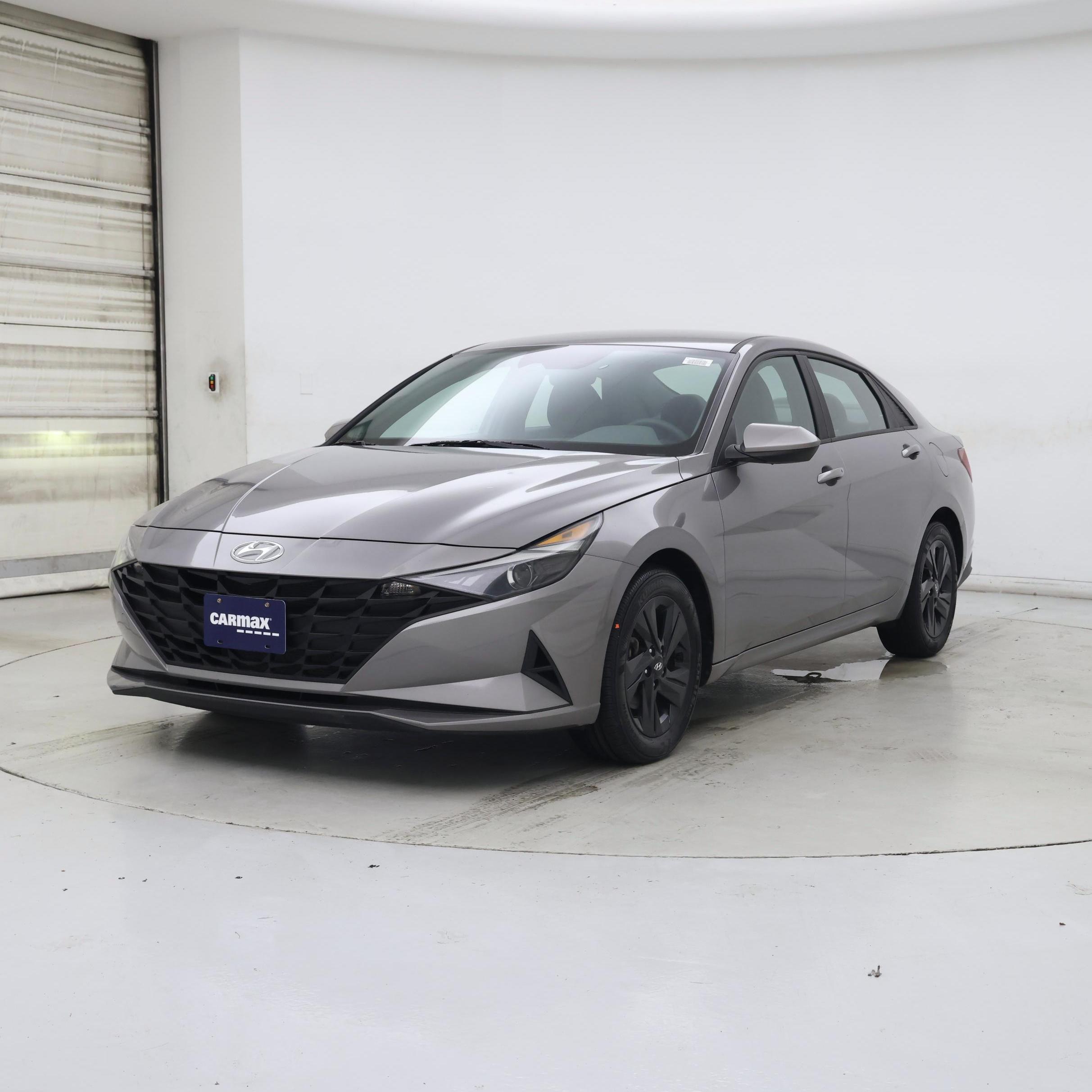 Thumbnail: 2023 Hyundai Elantra - 4