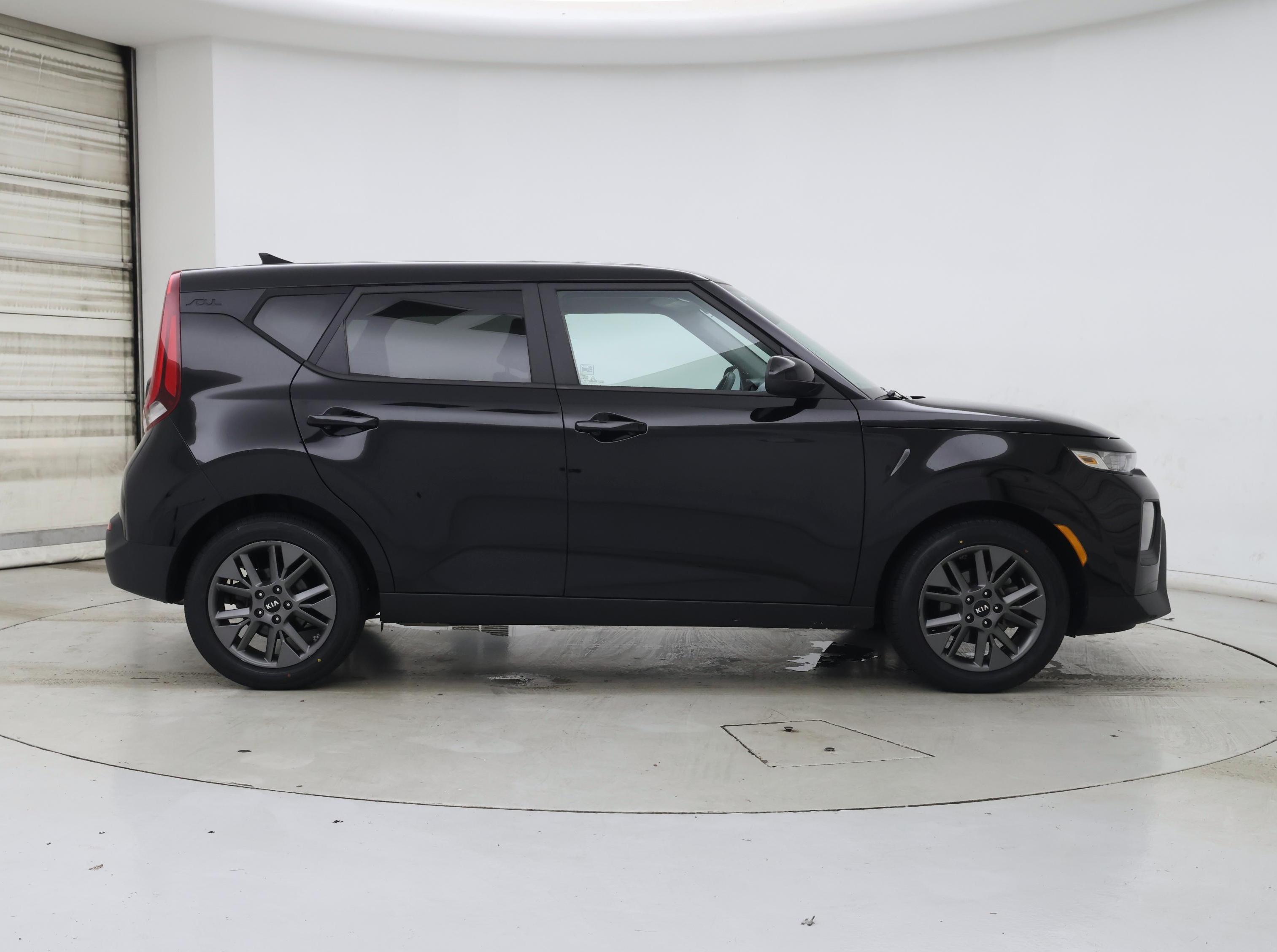 Thumbnail: 2021 Kia Soul - 7