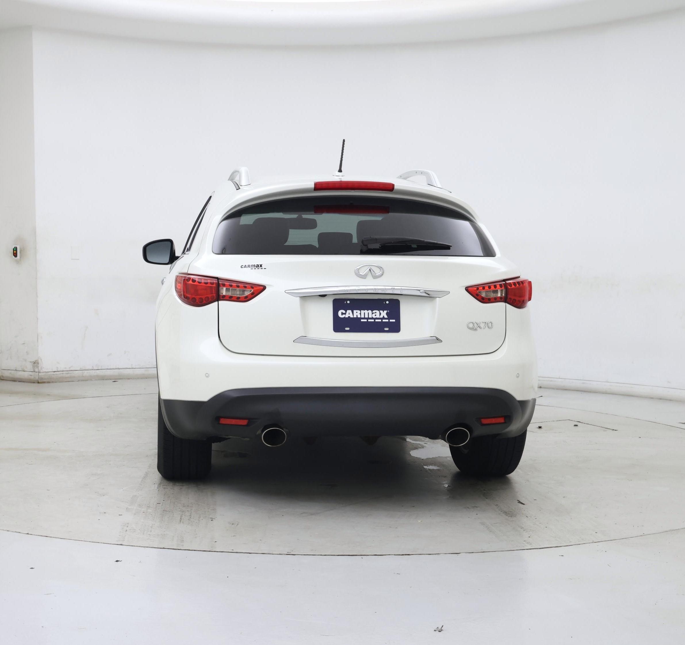 Thumbnail: 2017 INFINITI QX70 - 6