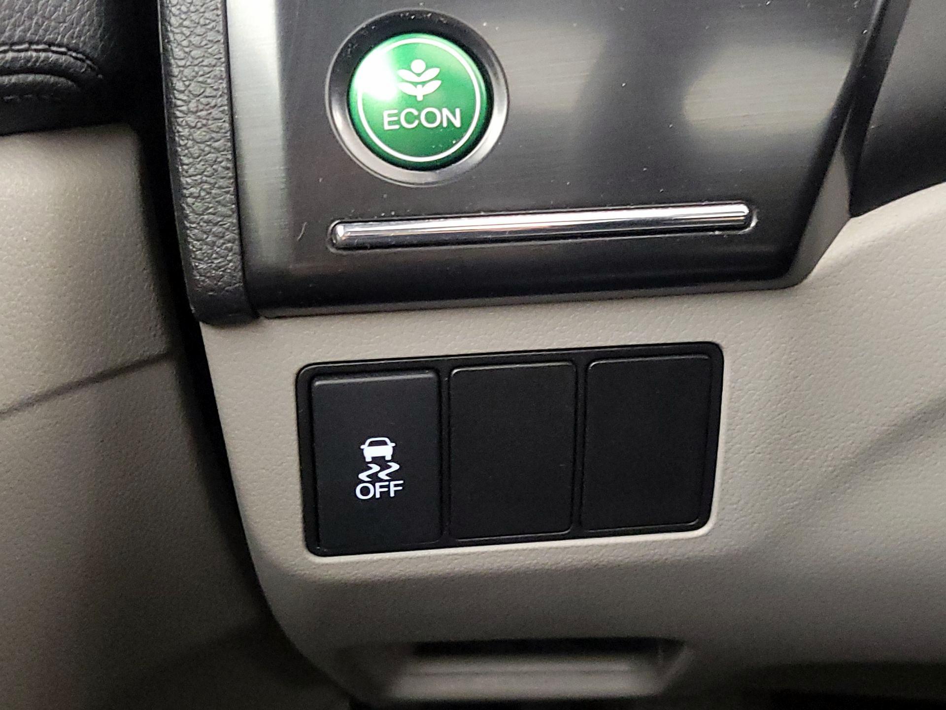 Thumbnail: 2015 Honda Civic - 13