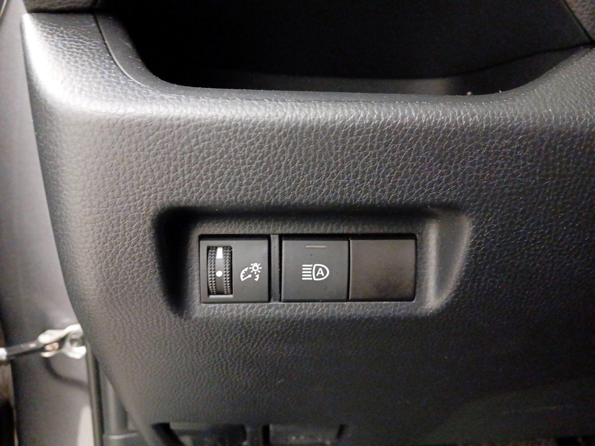 Thumbnail: 2020 Toyota RAV4 - 13