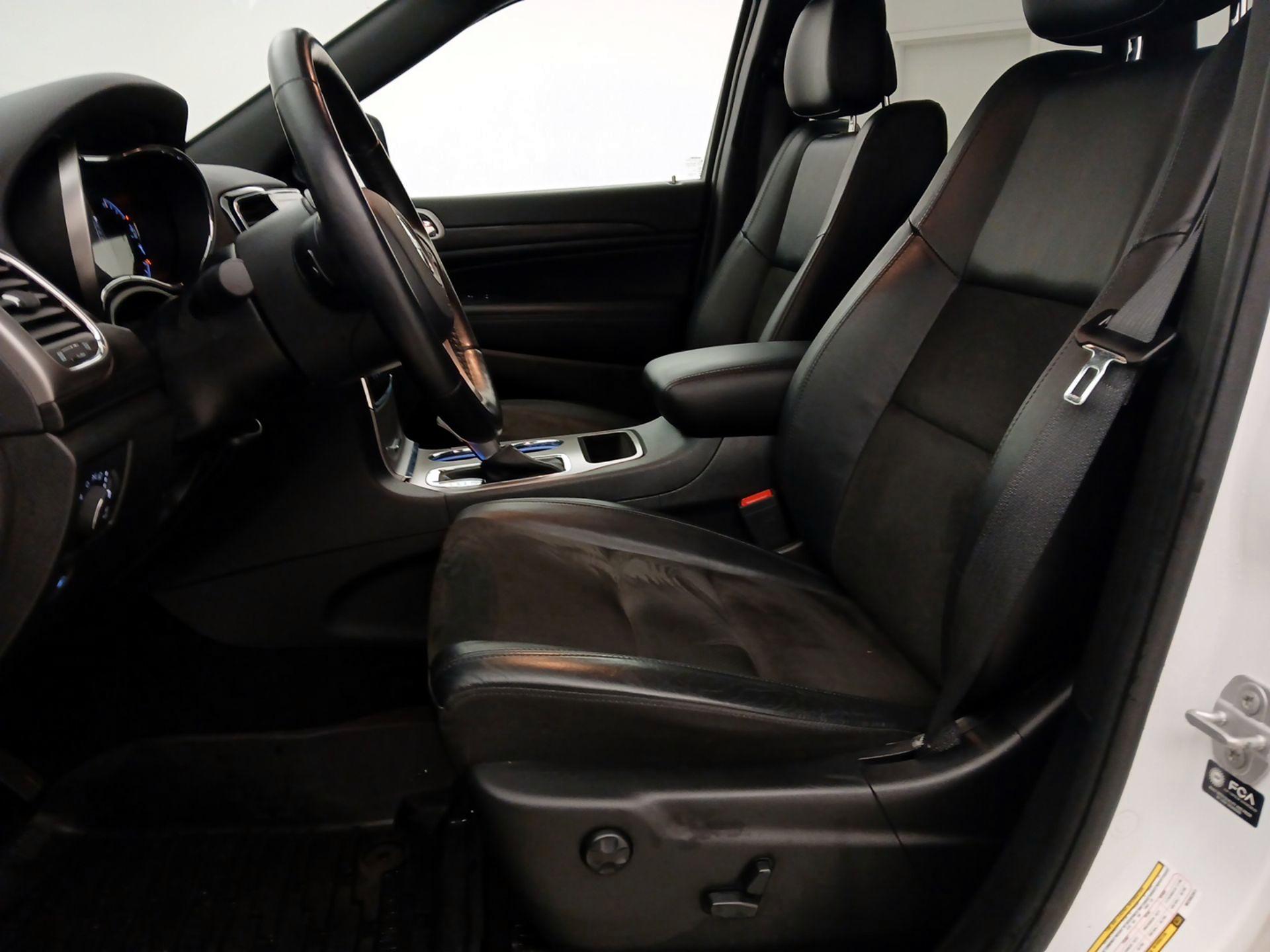 Thumbnail: 2021 Jeep Grand Cherokee - 11