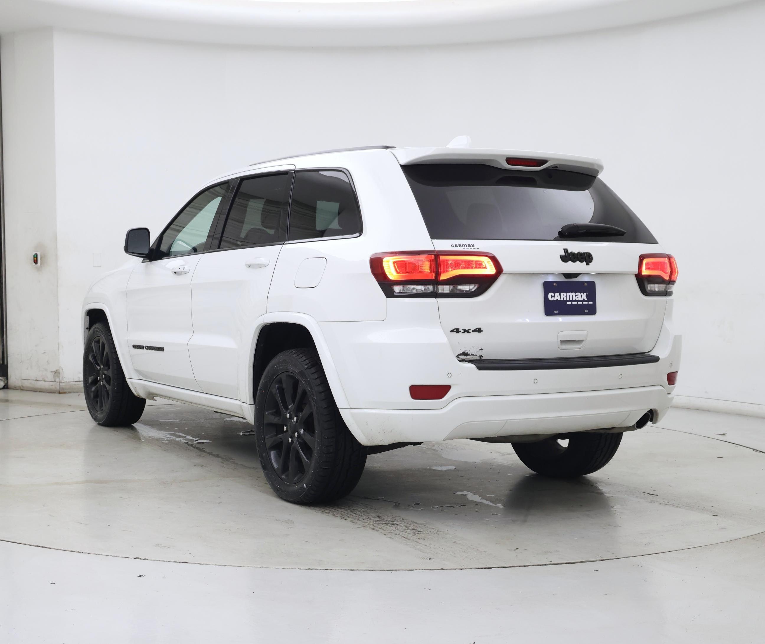 Thumbnail: 2021 Jeep Grand Cherokee - 2