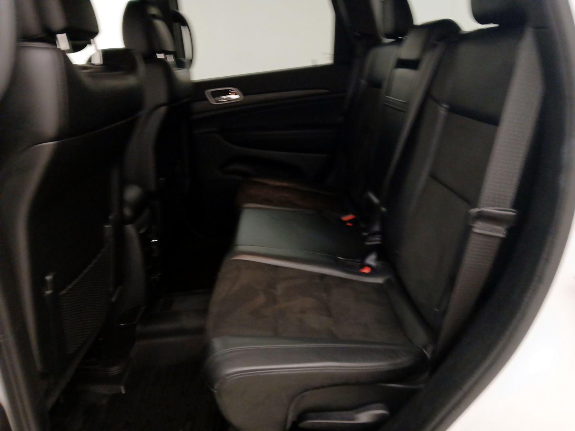 Thumbnail: 2021 Jeep Grand Cherokee - 19