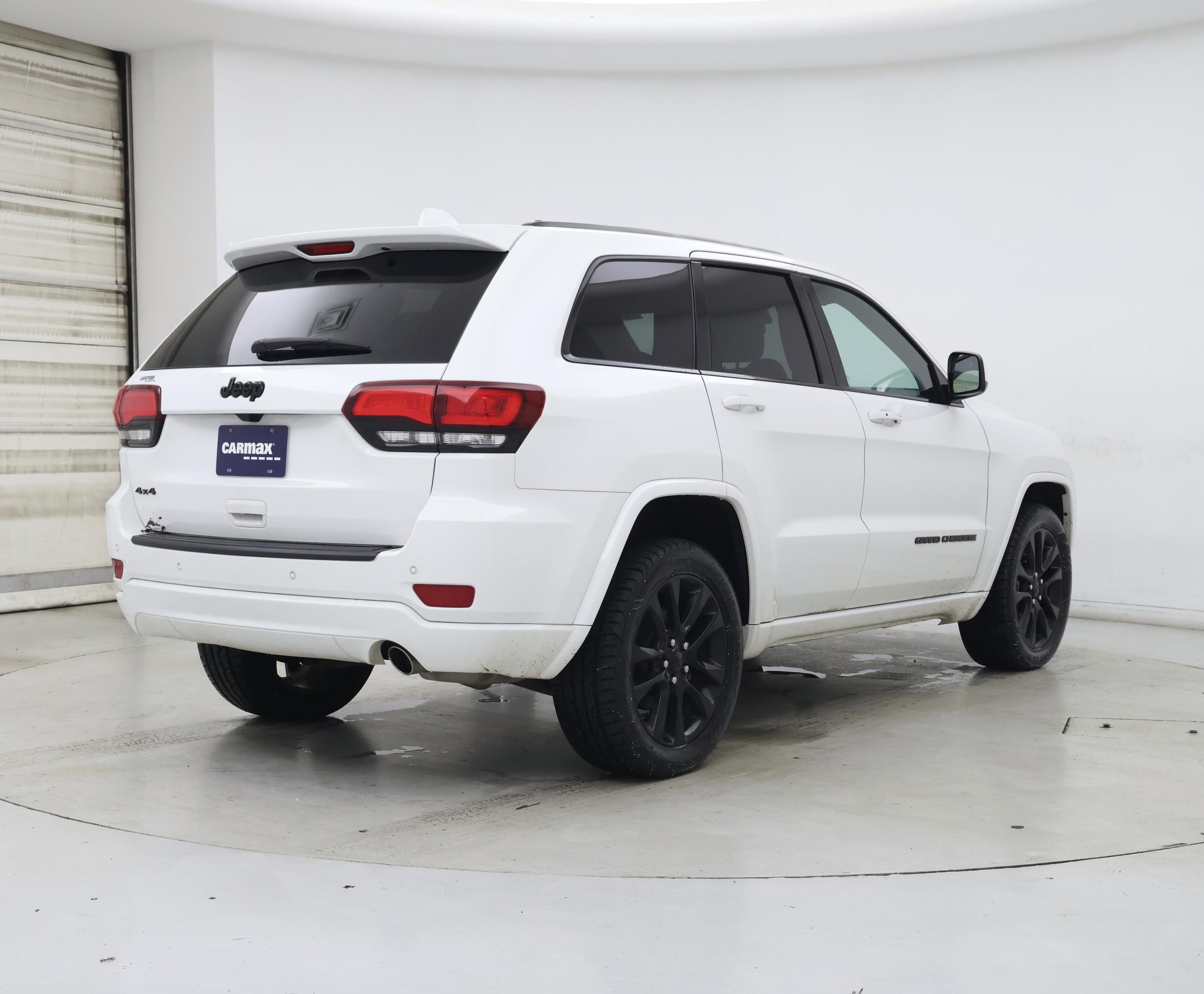 Thumbnail: 2021 Jeep Grand Cherokee - 8