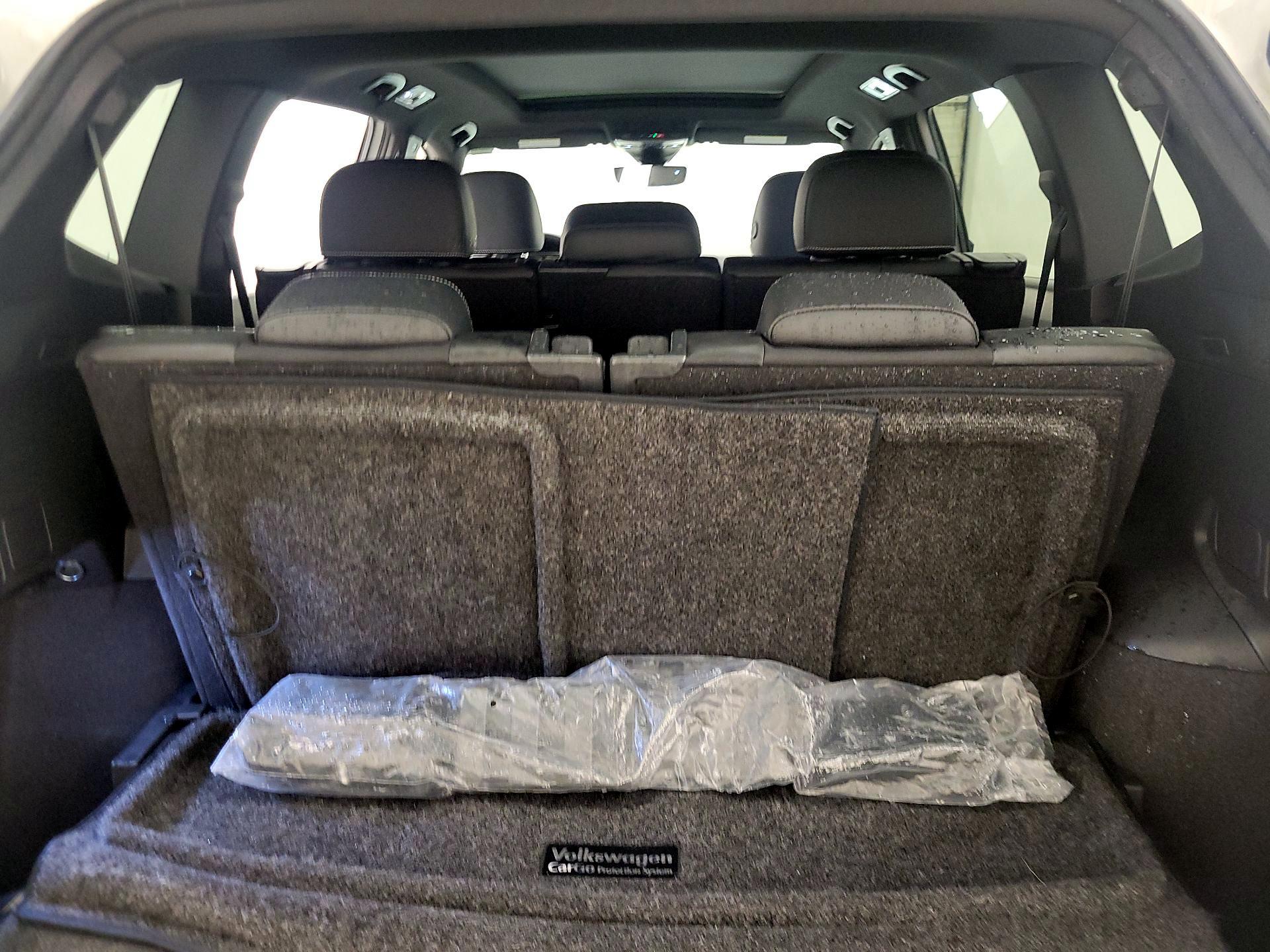 Thumbnail: 2022 Volkswagen Tiguan - 19