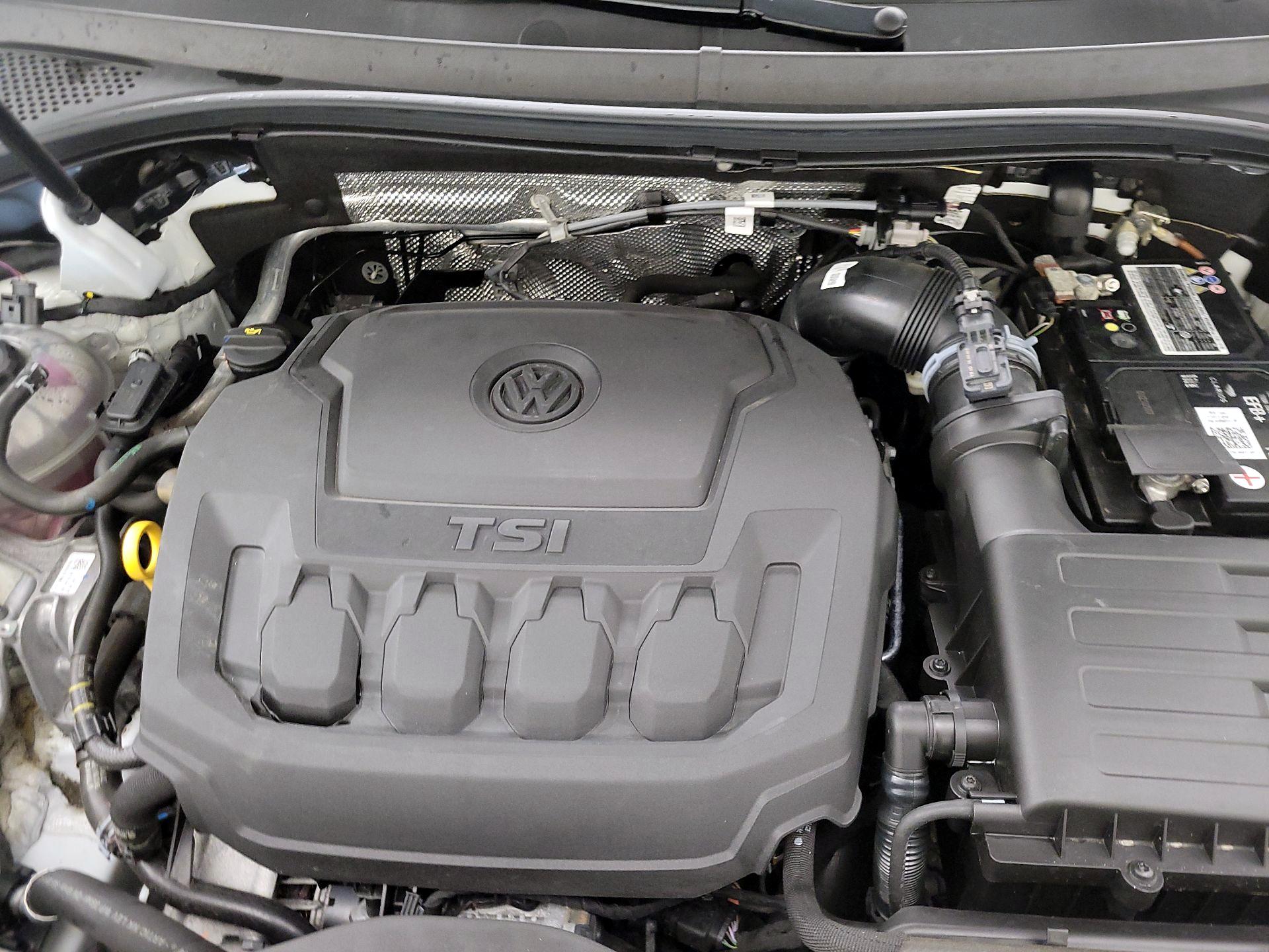 Thumbnail: 2022 Volkswagen Tiguan - 20