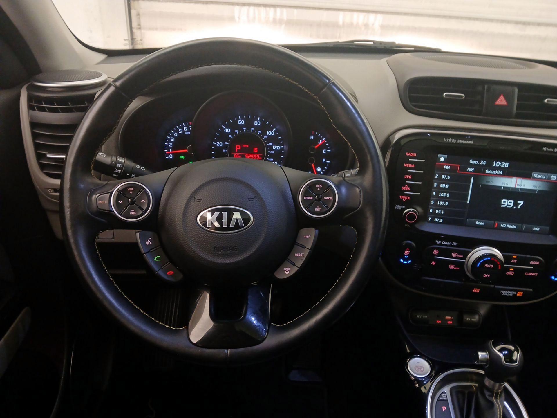 Thumbnail: 2016 Kia Soul - 10