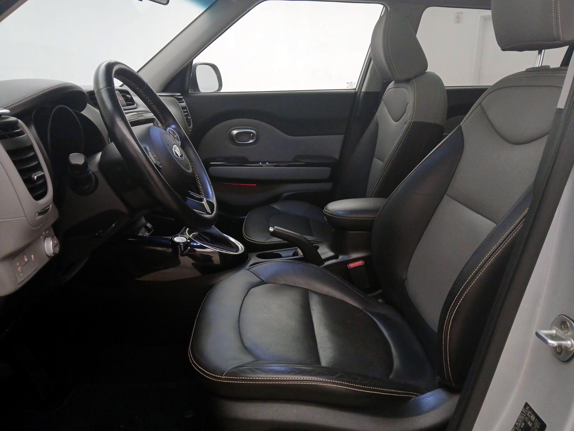 Thumbnail: 2016 Kia Soul - 11