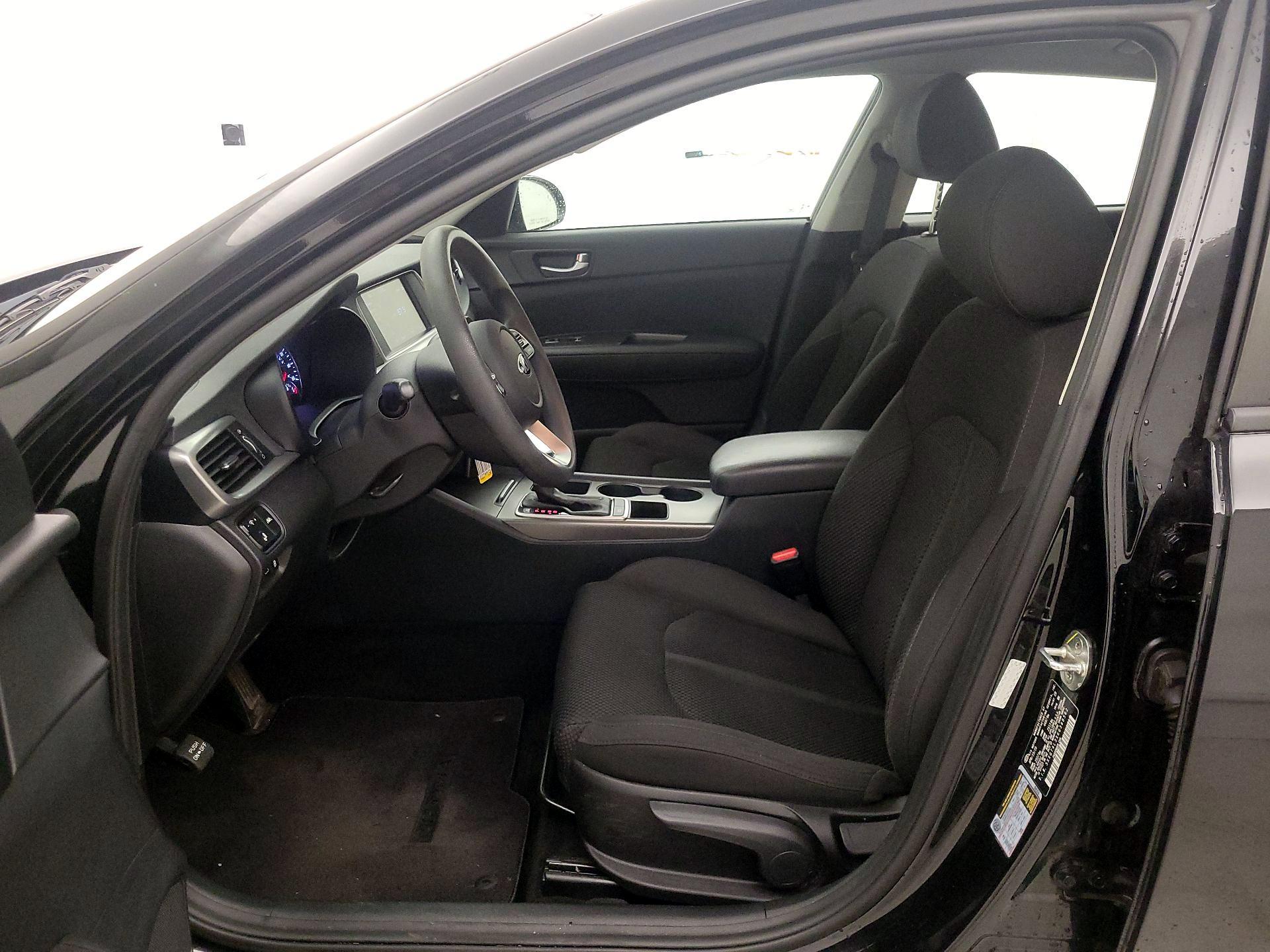 Thumbnail: 2019 Kia Optima - 11