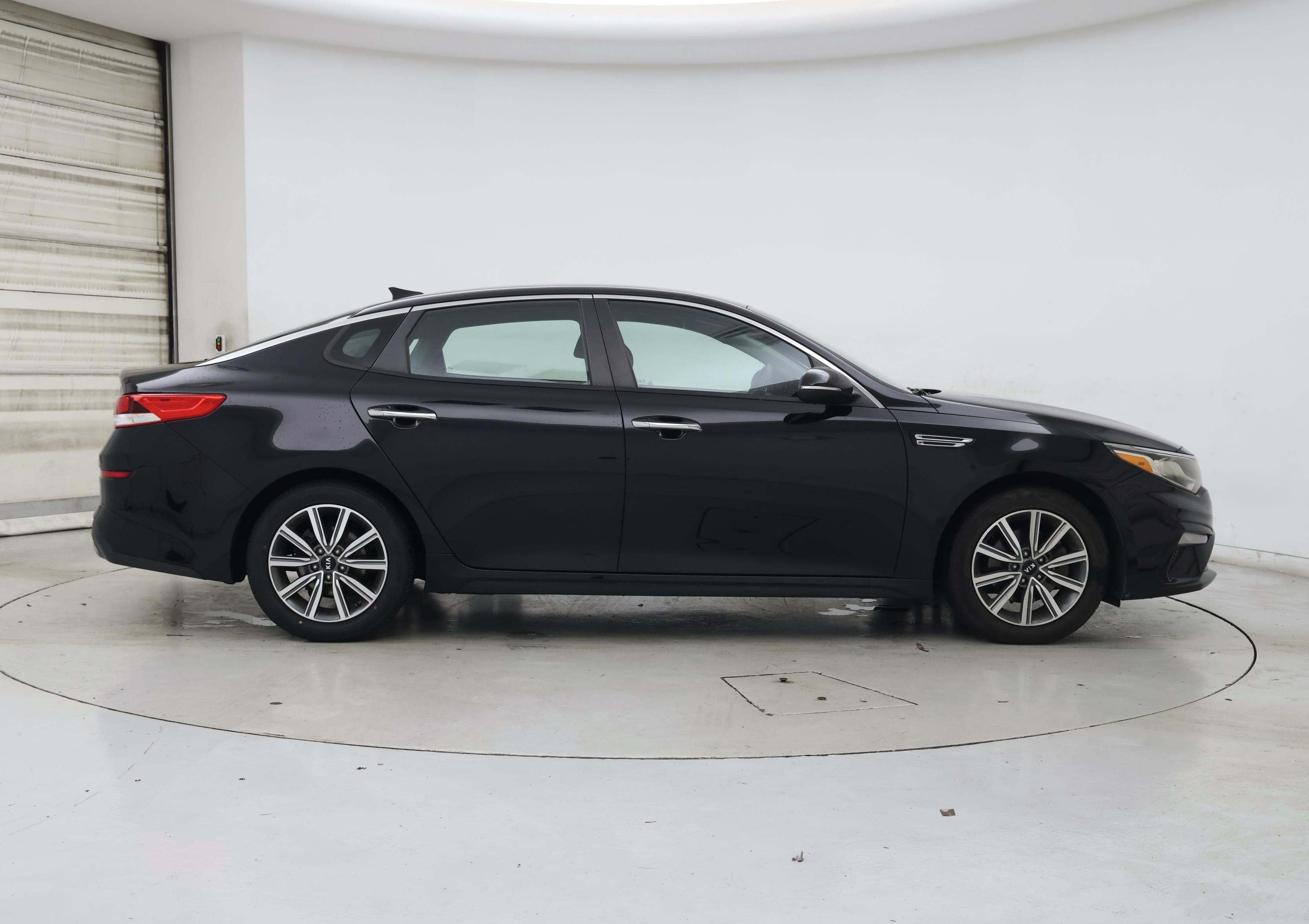 Thumbnail: 2019 Kia Optima - 7