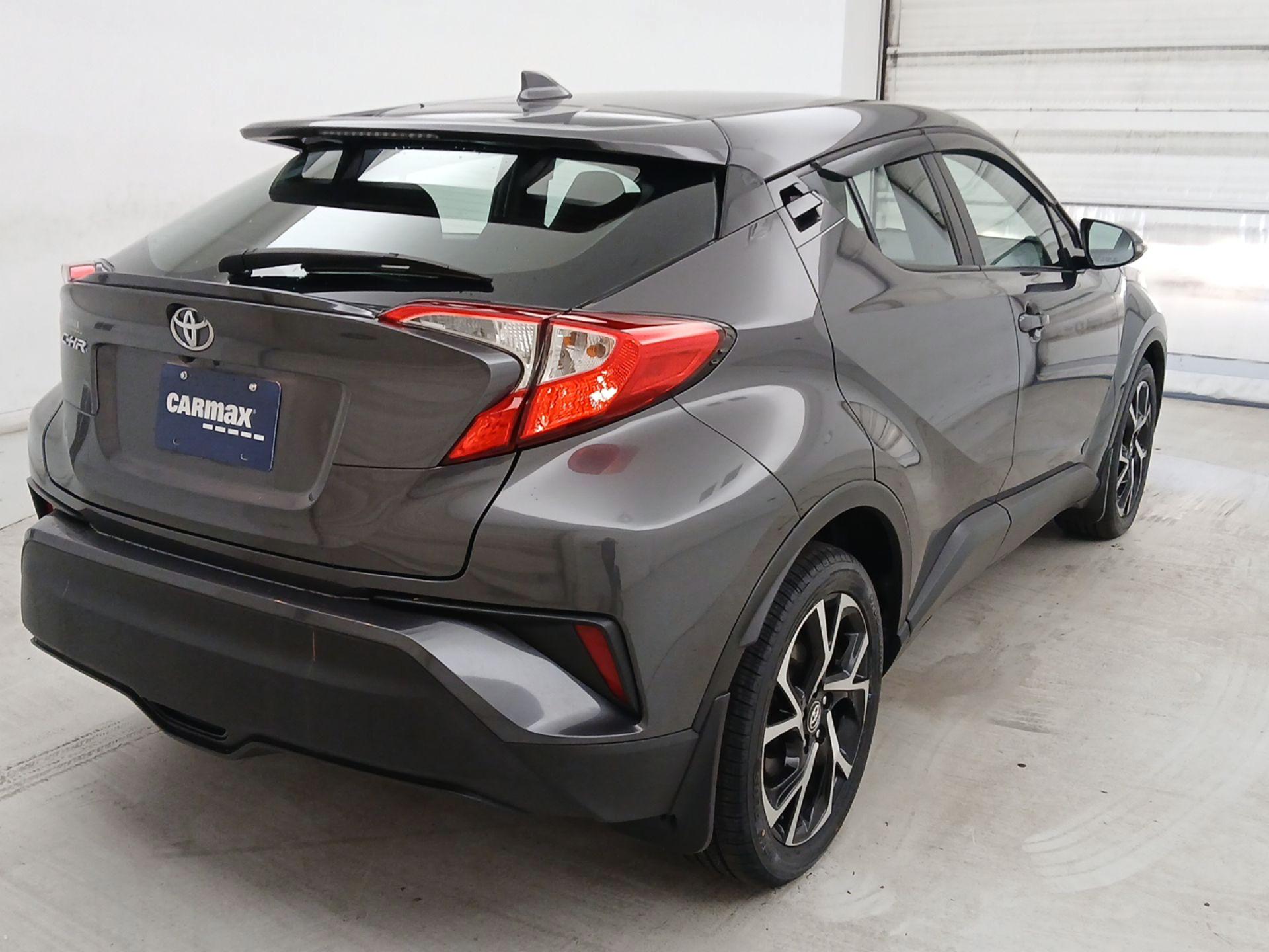 Thumbnail: 2018 Toyota C-HR - 5