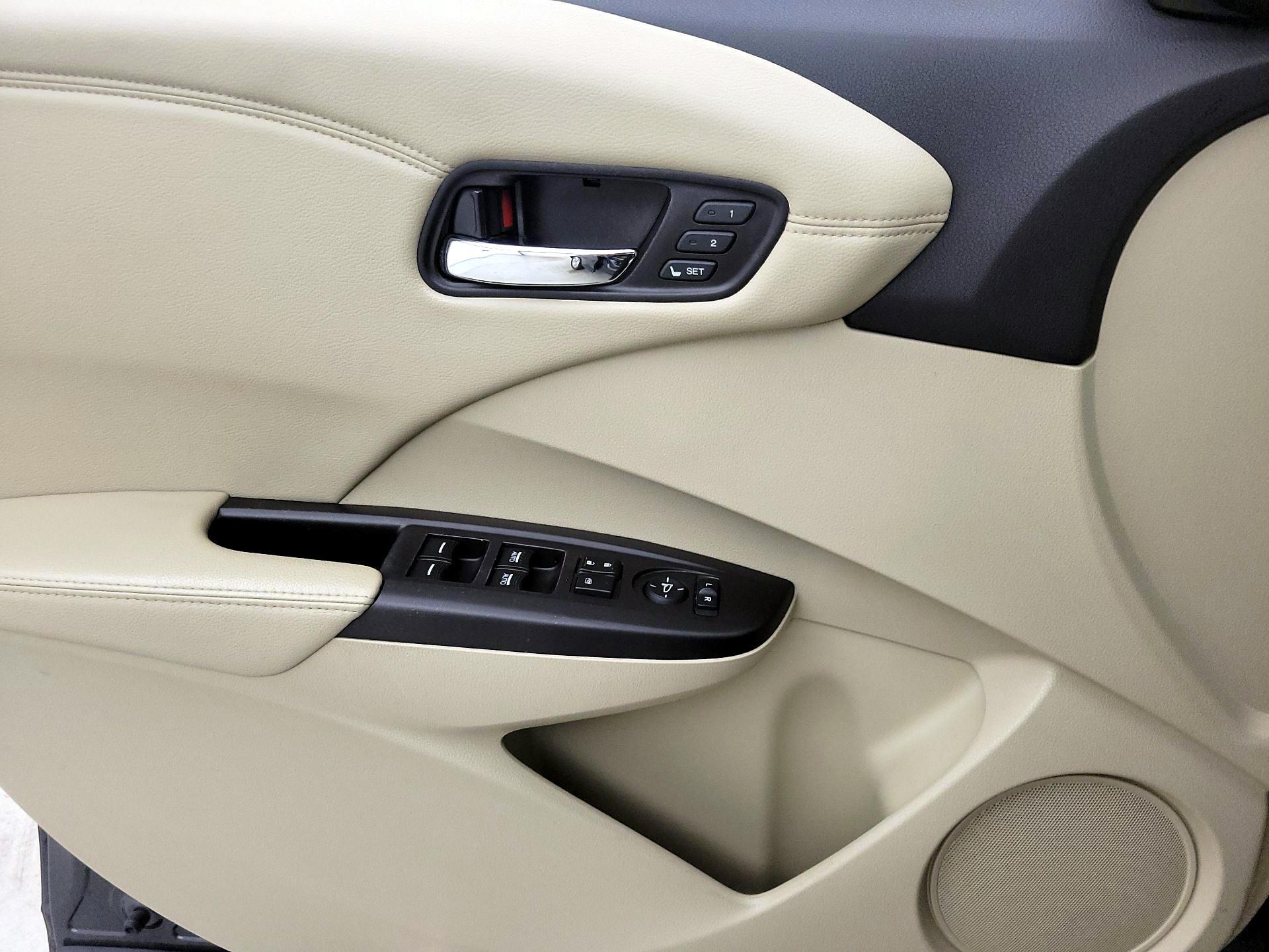 Thumbnail: 2015 Acura RDX - 12