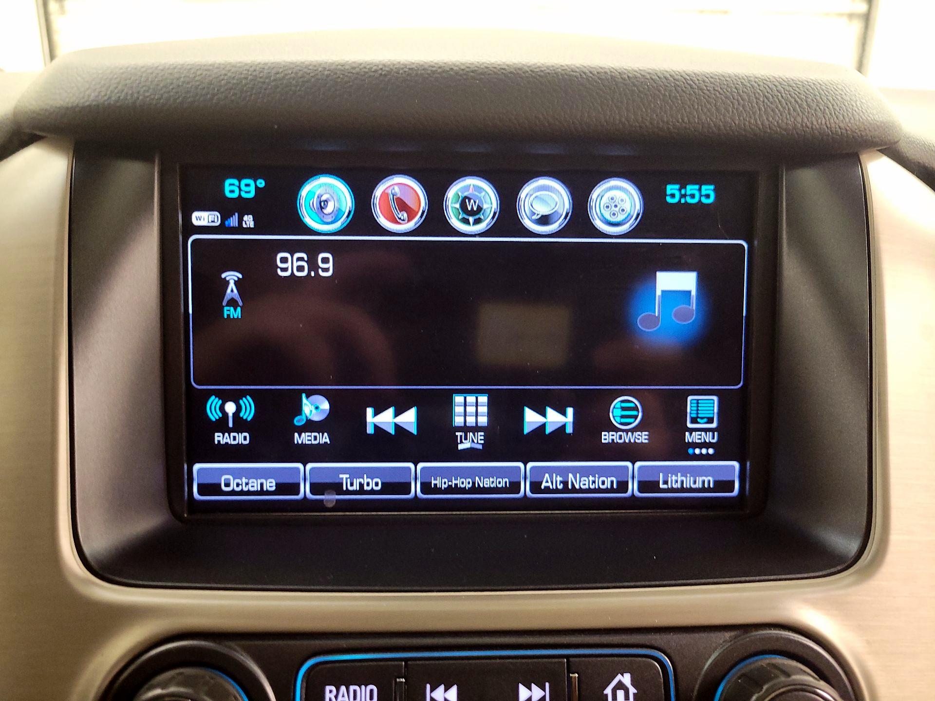Thumbnail: 2018 GMC Yukon - 16