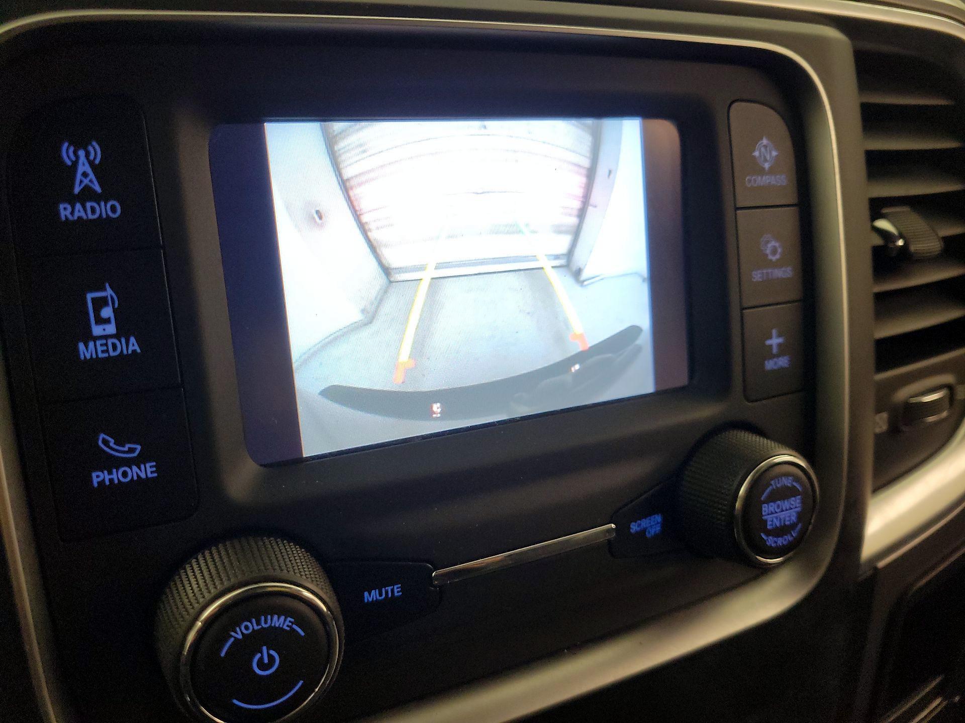 Thumbnail: 2021 RAM 1500 Classic - 13