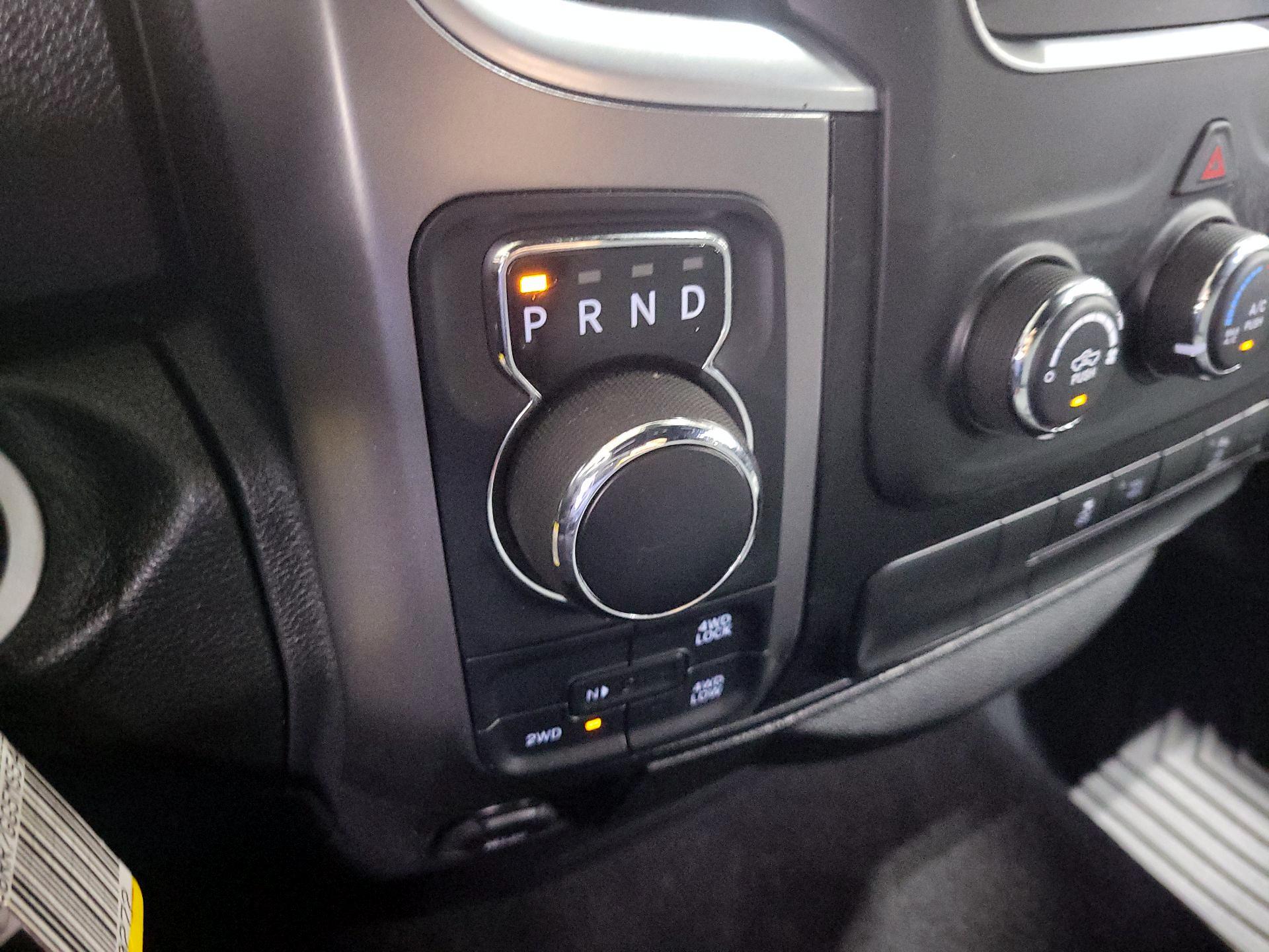 Thumbnail: 2021 RAM 1500 Classic - 16