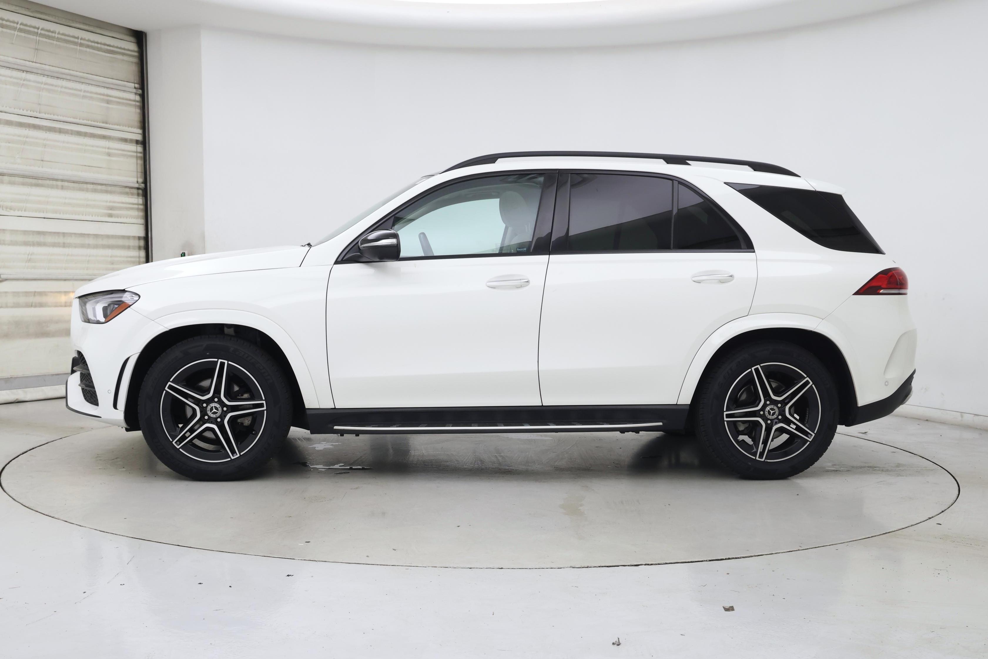 Thumbnail: 2022 Mercedes-Benz GLE - 3