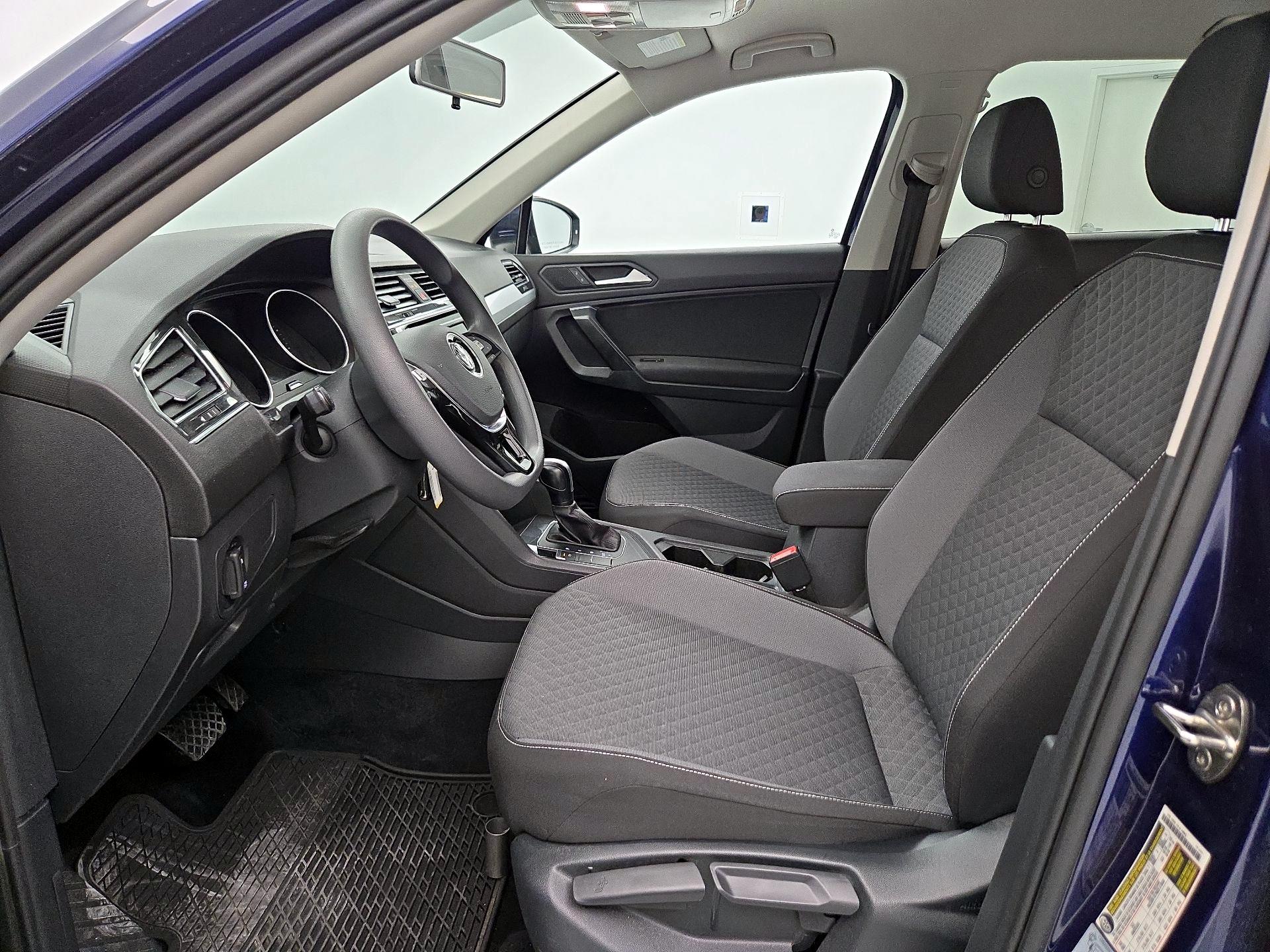 Thumbnail: 2021 Volkswagen Tiguan - 11