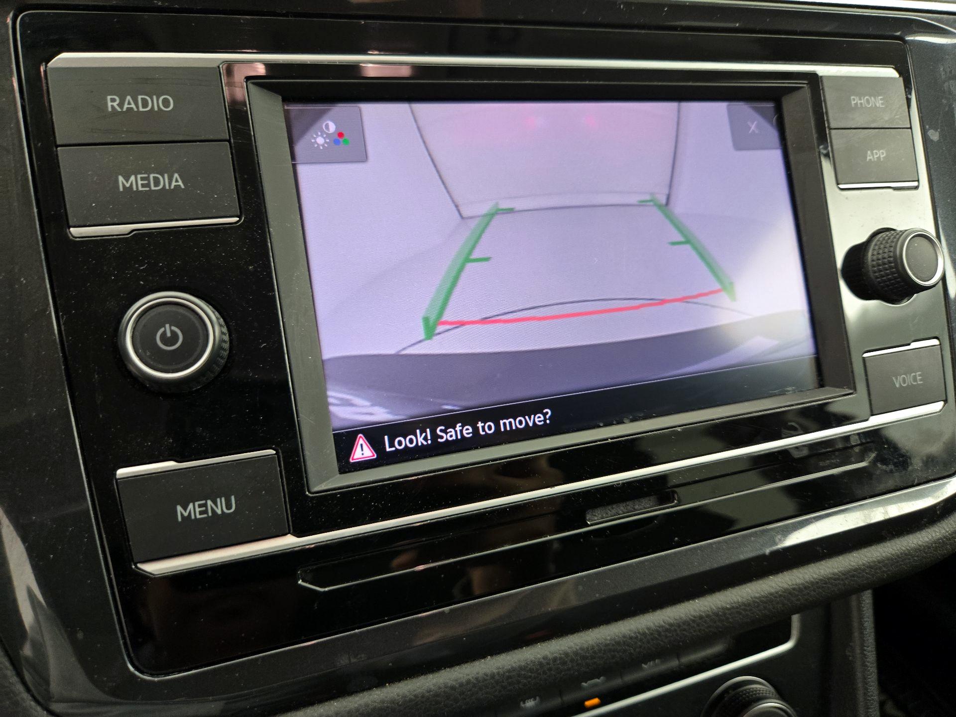 Thumbnail: 2021 Volkswagen Tiguan - 14