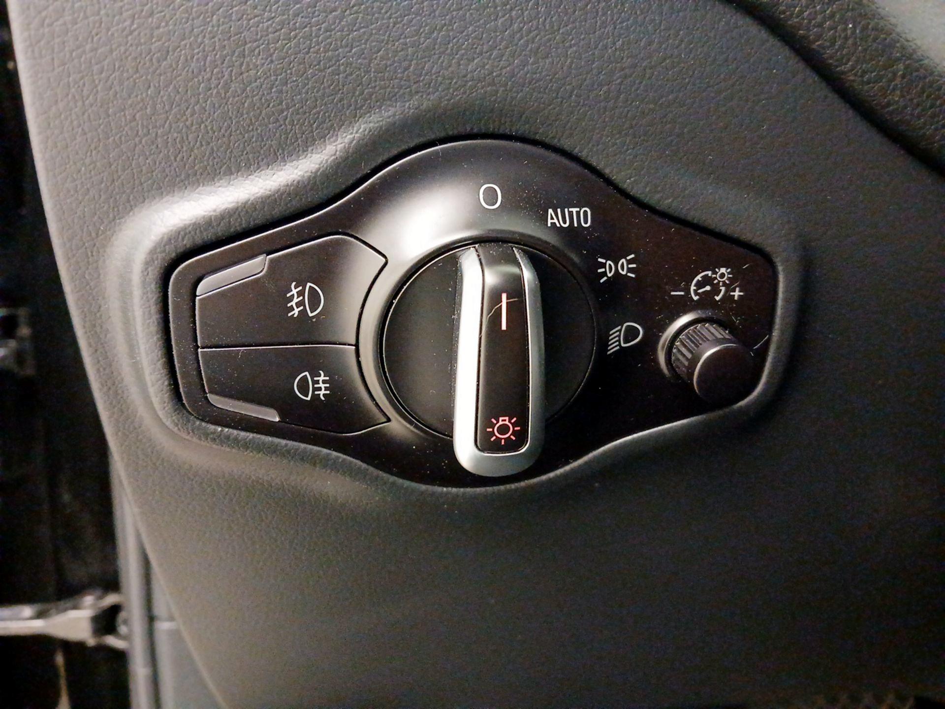 Thumbnail: 2016 Audi Q5 - 13