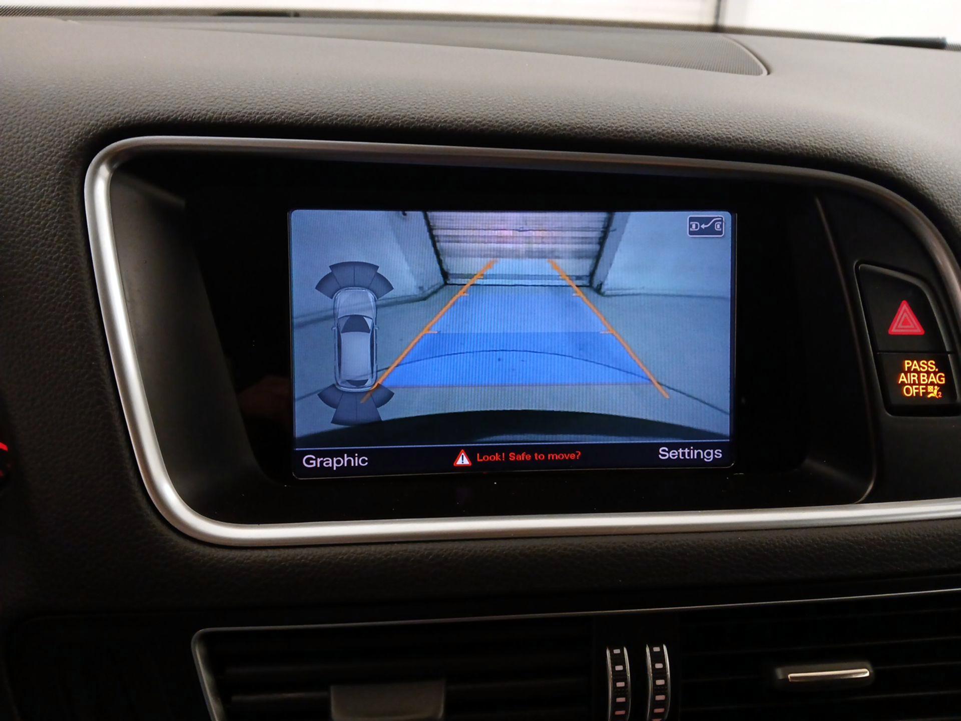 Thumbnail: 2016 Audi Q5 - 15