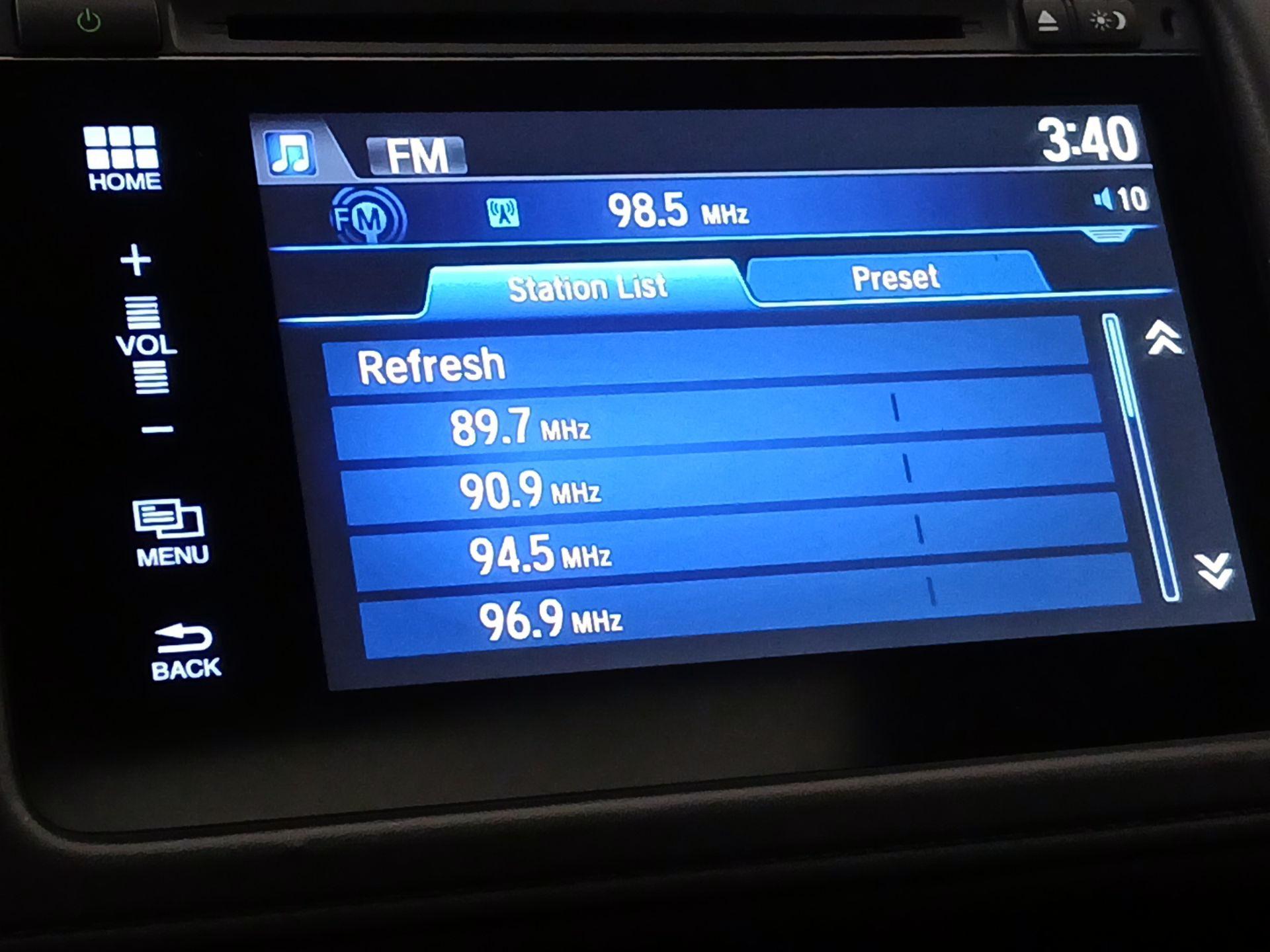 Thumbnail: 2016 Honda HR-V - 15