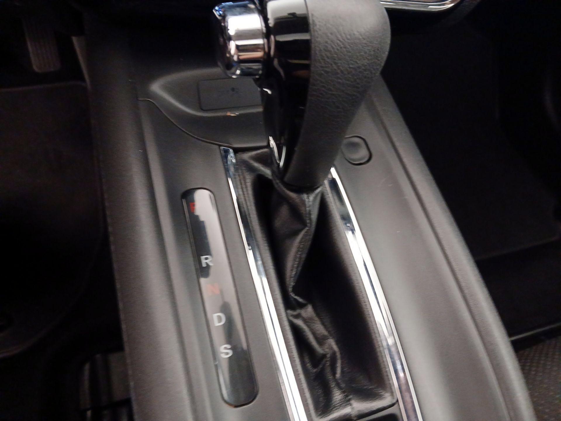 Thumbnail: 2016 Honda HR-V - 17