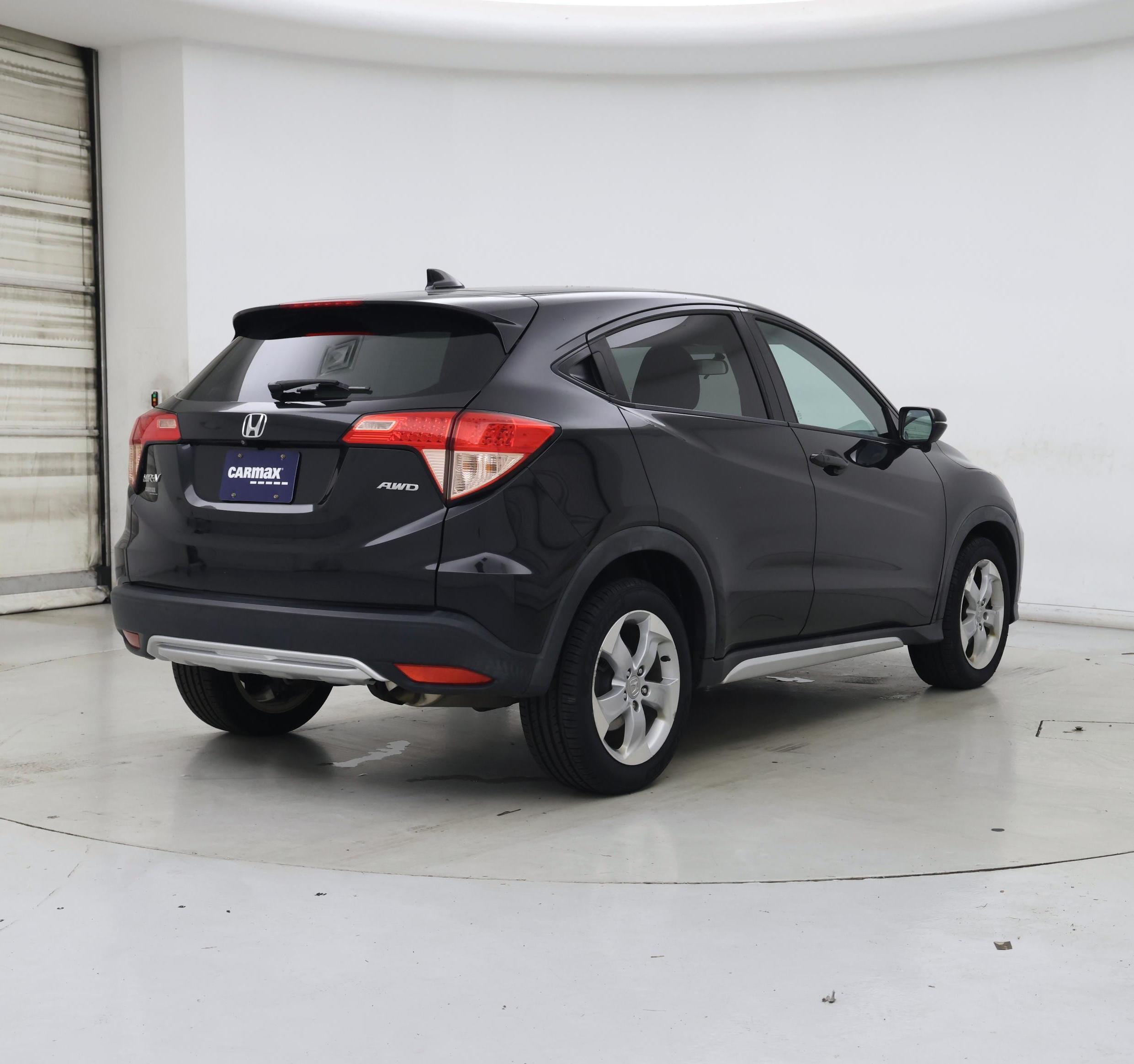 Thumbnail: 2016 Honda HR-V - 8