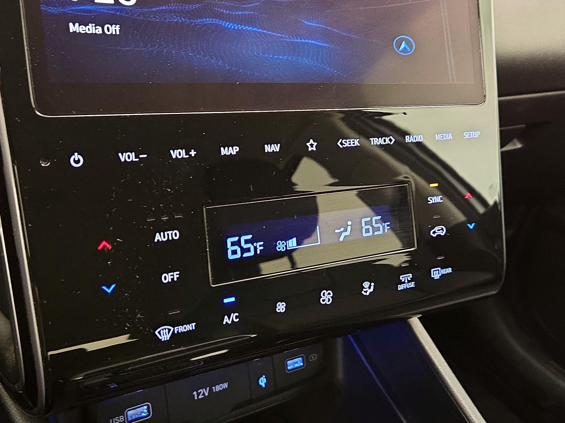 Thumbnail: 2023 Hyundai Tucson - 17