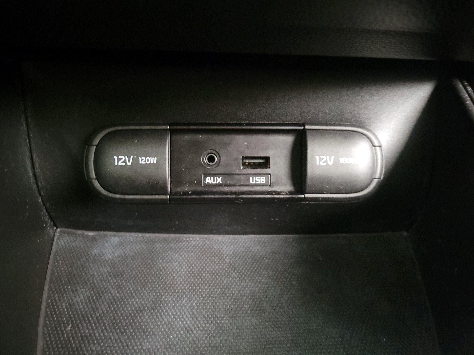 Thumbnail: 2014 Kia Soul - 17