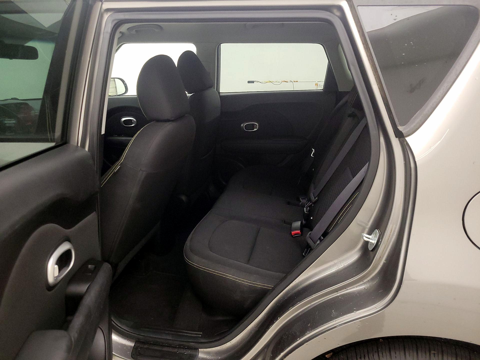 Thumbnail: 2014 Kia Soul - 18