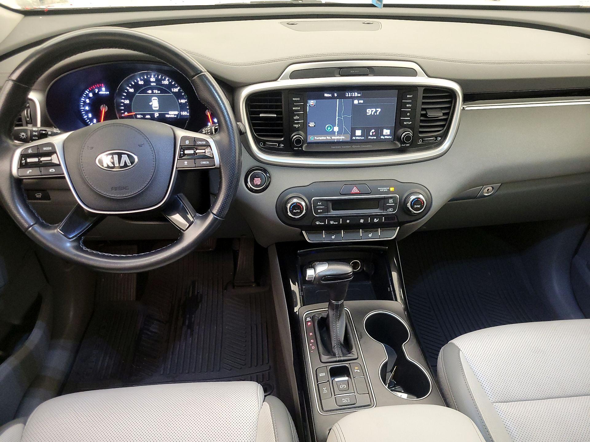 Thumbnail: 2019 Kia Sorento - 9