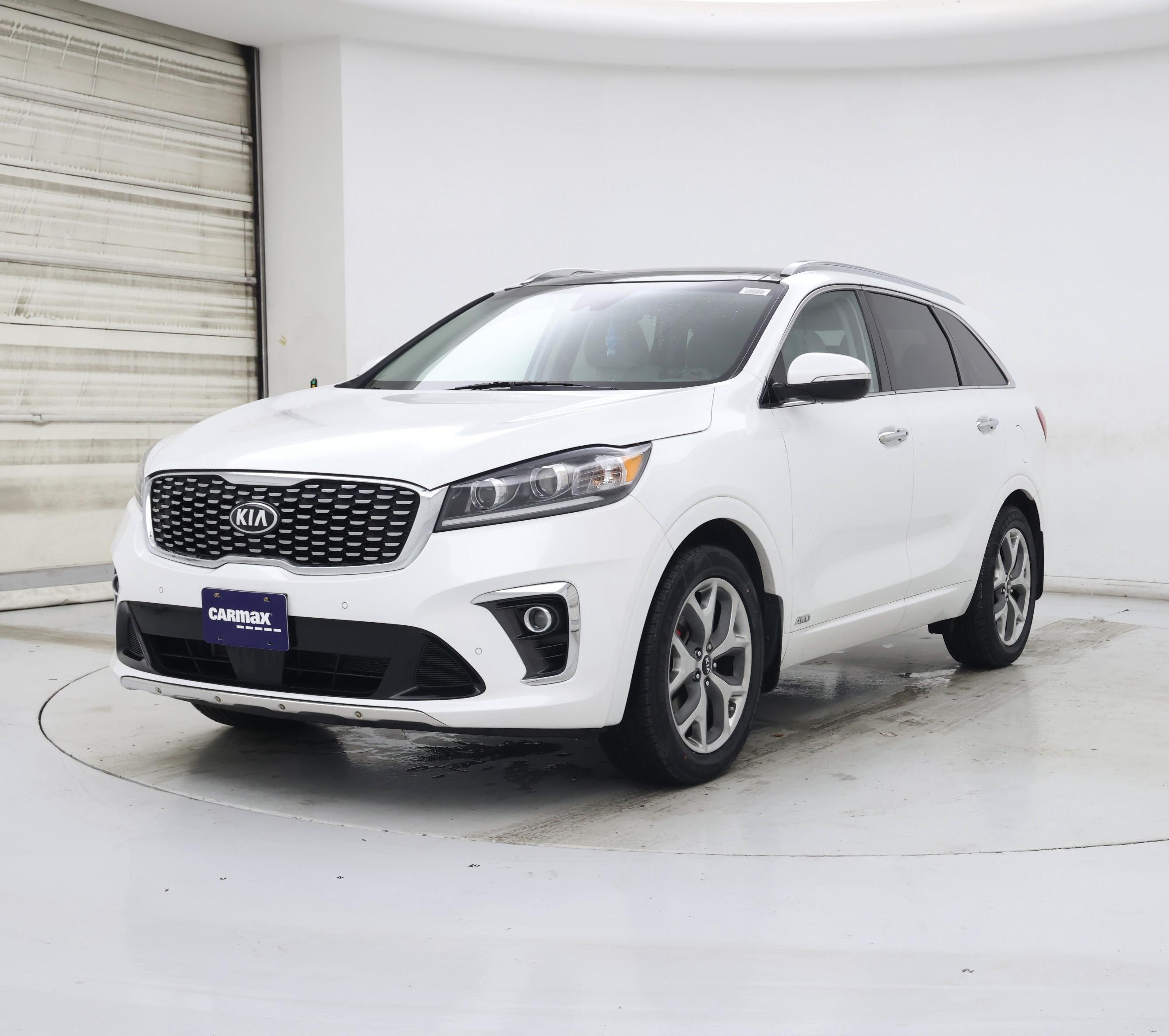 Thumbnail: 2019 Kia Sorento - 4