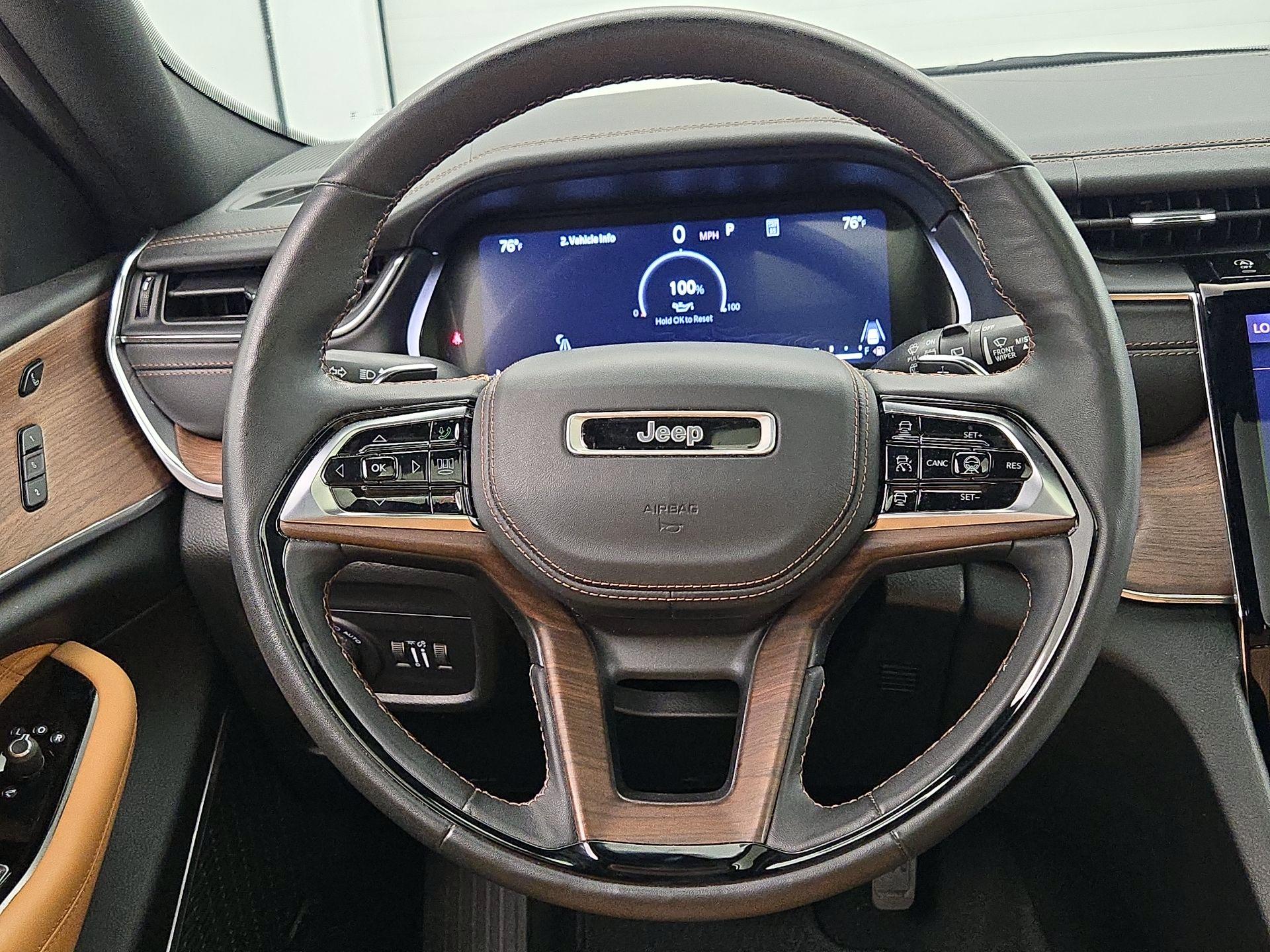 Thumbnail: 2023 Jeep Grand Cherokee L - 10