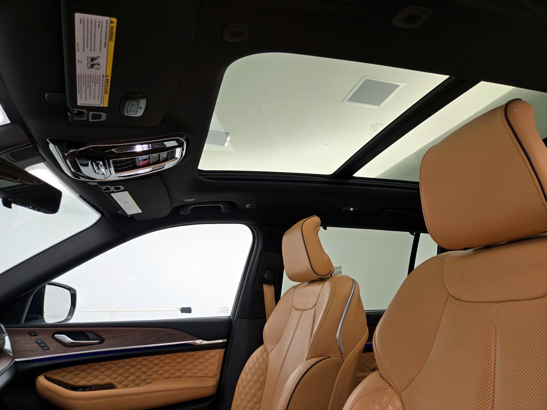 Thumbnail: 2023 Jeep Grand Cherokee L - 20